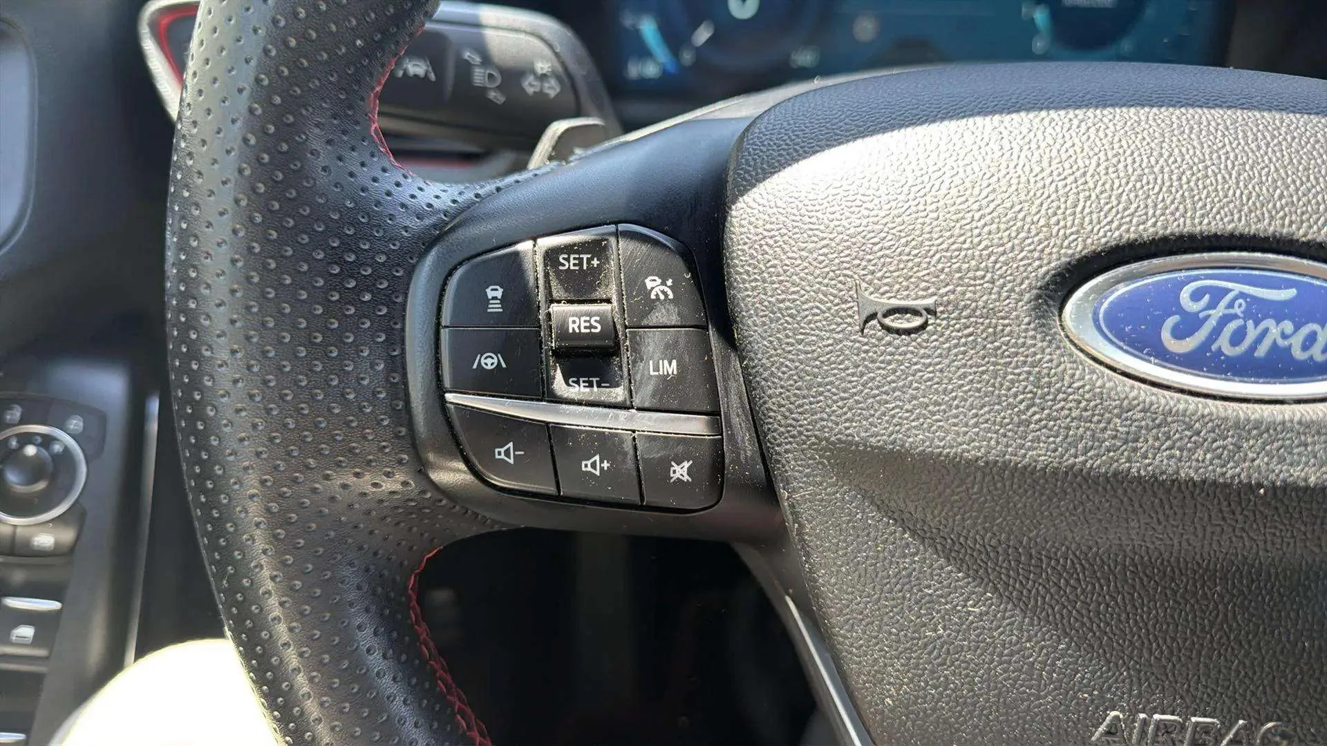 Ford Puma 1.0 EcoBoost ST-Line Desi MHEV Aut - foto 10