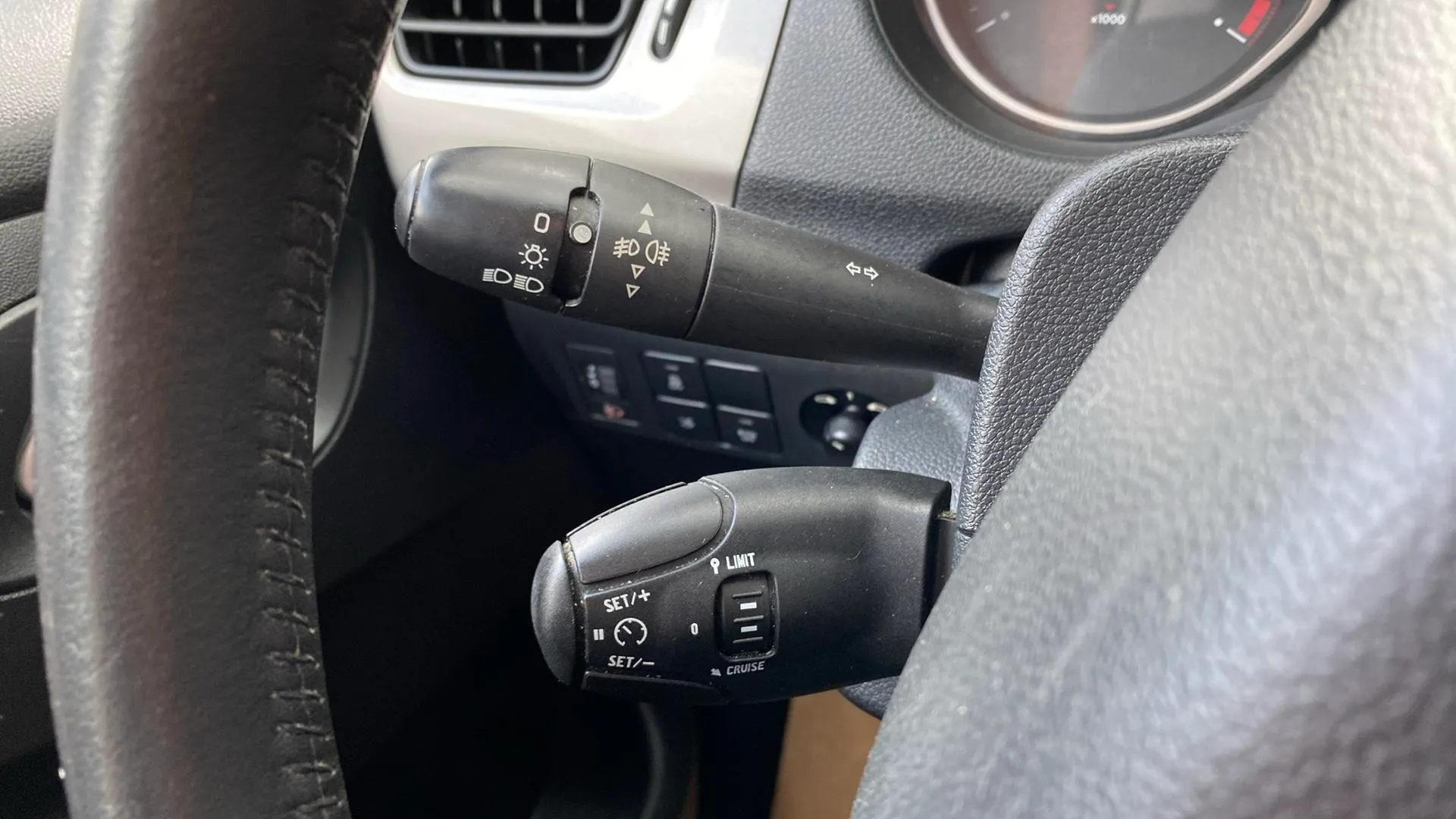 Citroën C-Elysée BlueHDi Shine - foto 16