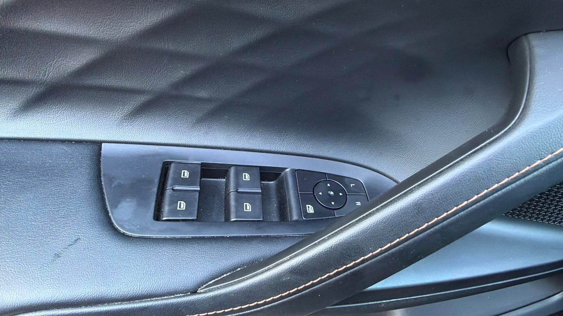 MG HS 1.5 Turbo GDI Comfort DCT - foto 12