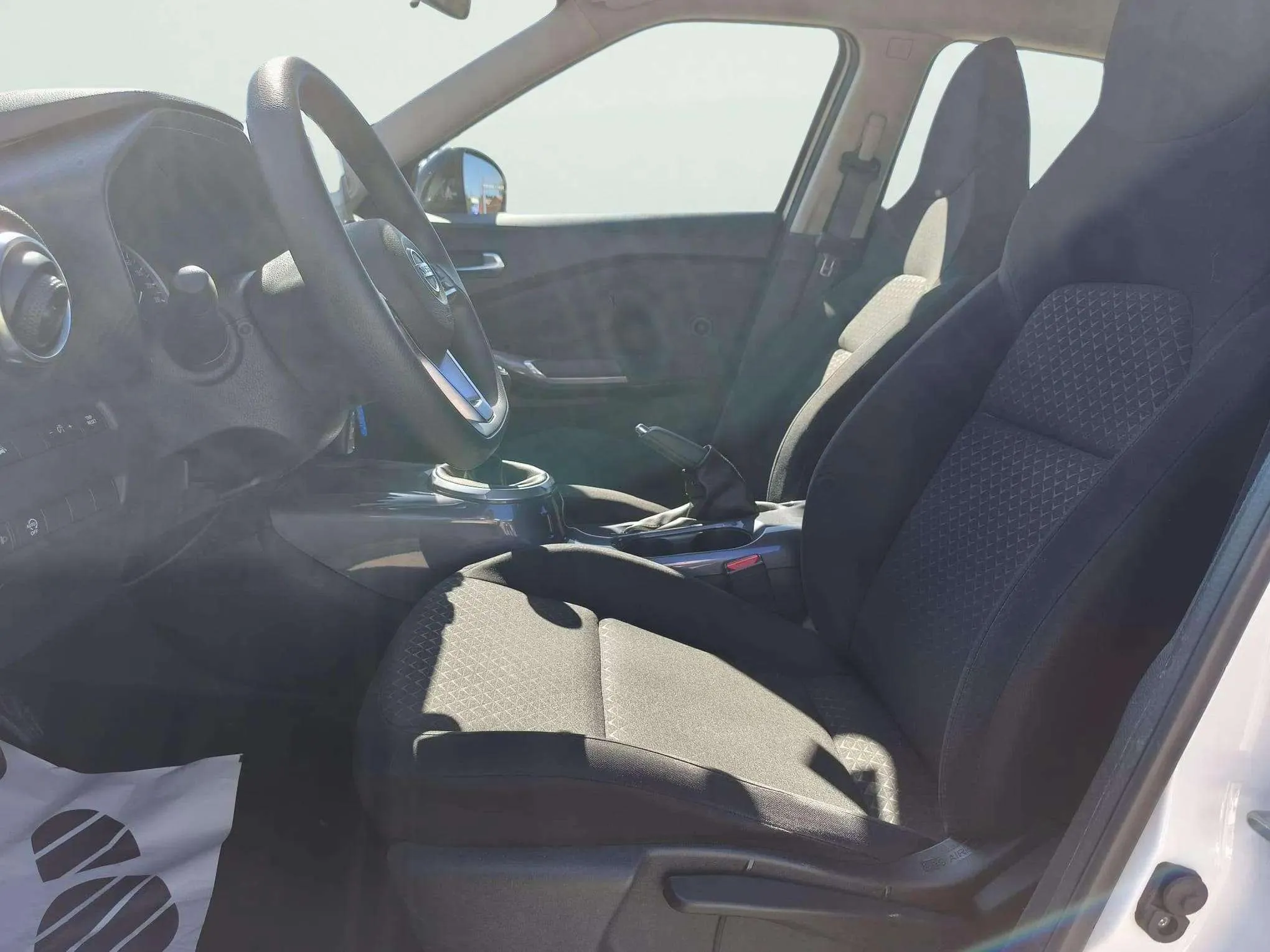 Nissan Juke DIG-T 6M/T Acenta - foto 15