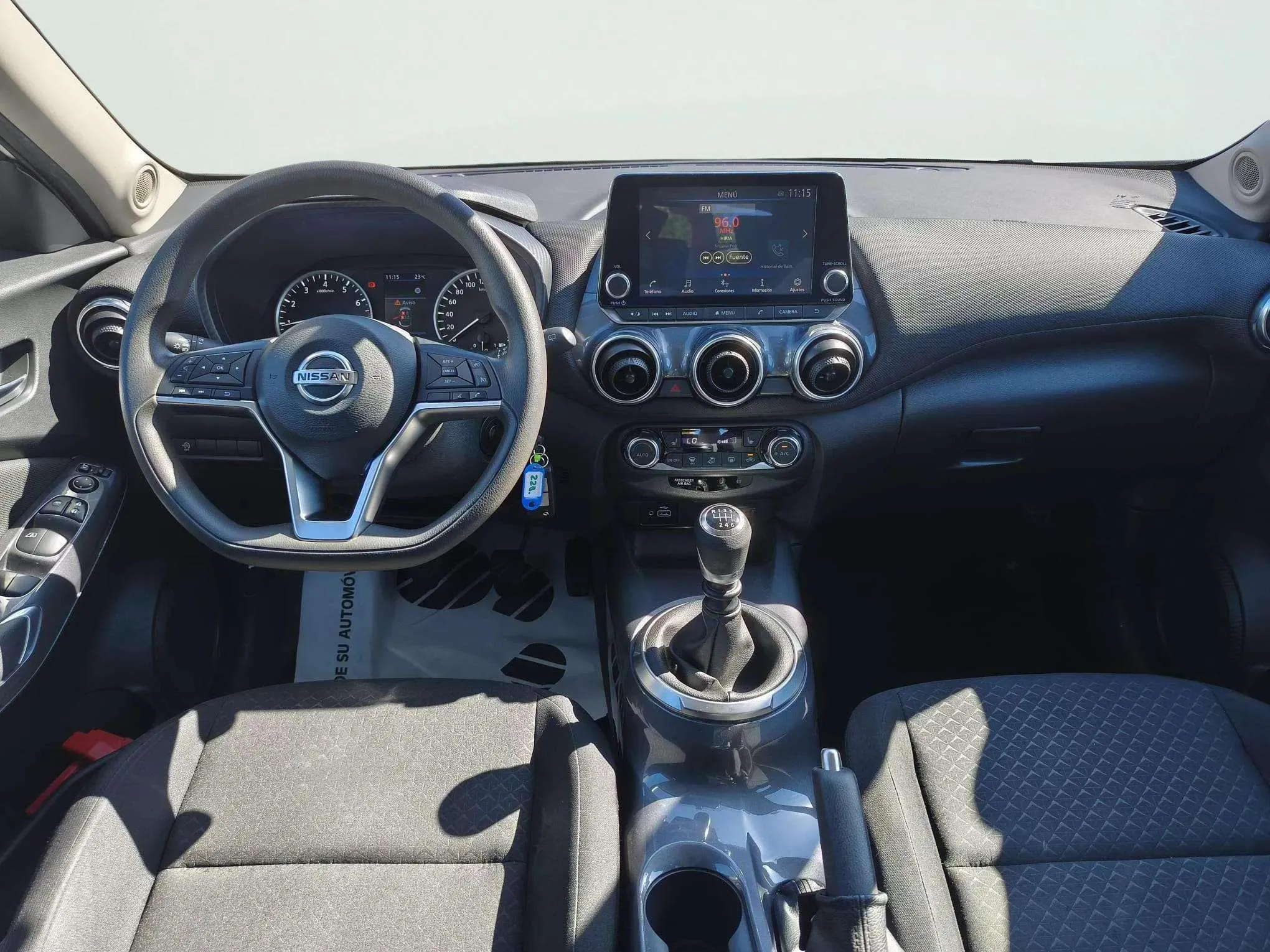 Nissan Juke DIG-T 6M/T Acenta - foto 11