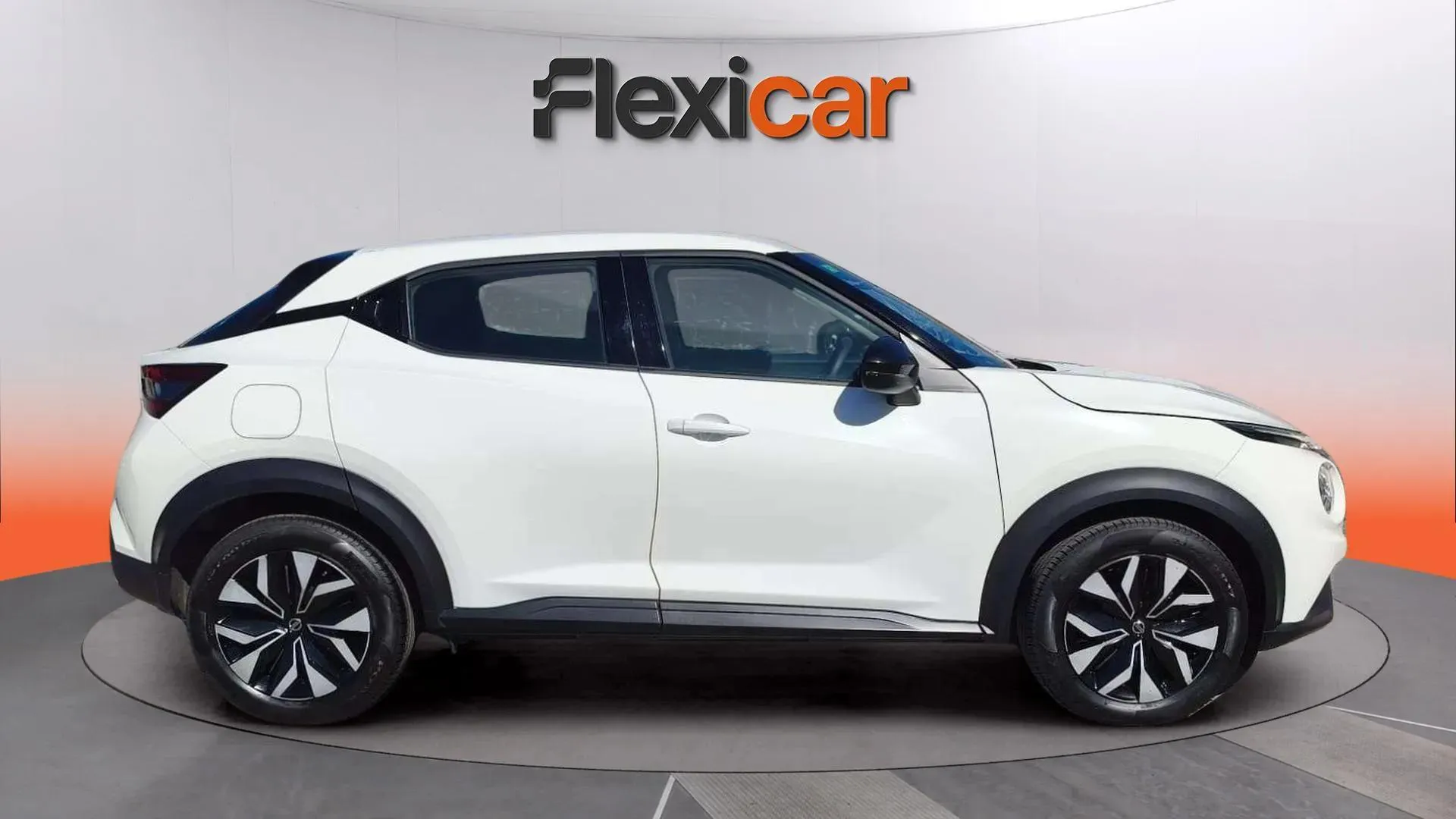Nissan Juke DIG-T 6M/T Acenta - foto 10