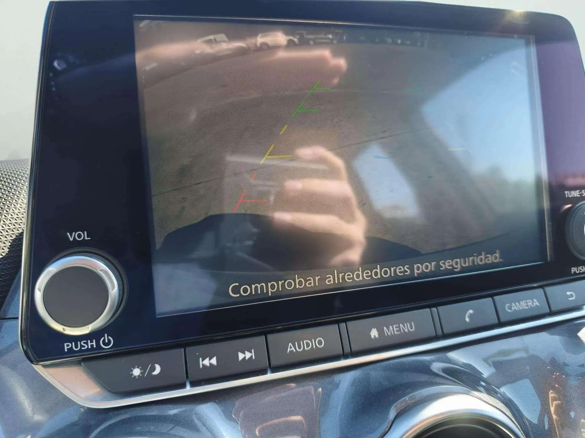 Nissan Juke DIG-T 6M/T Acenta - foto 20