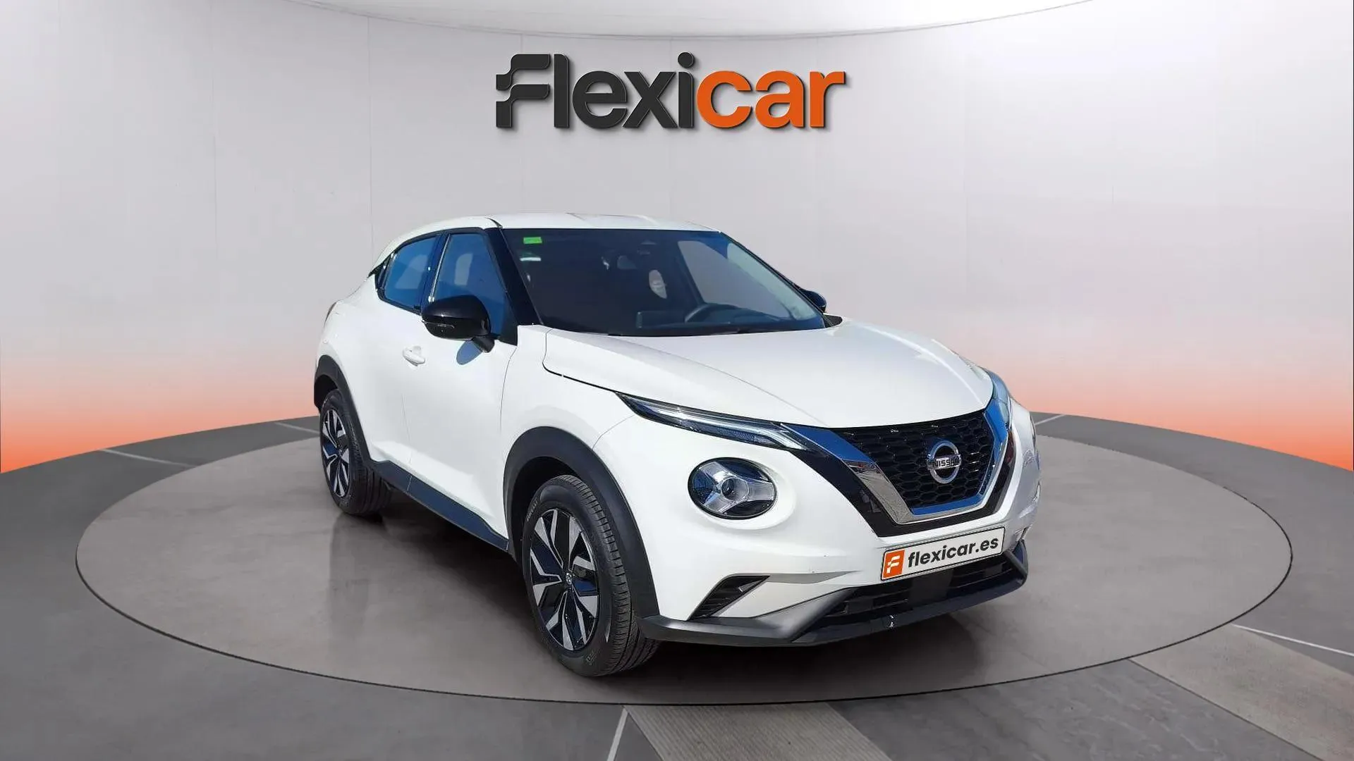 Nissan Juke DIG-T 6M/T Acenta - foto 1
