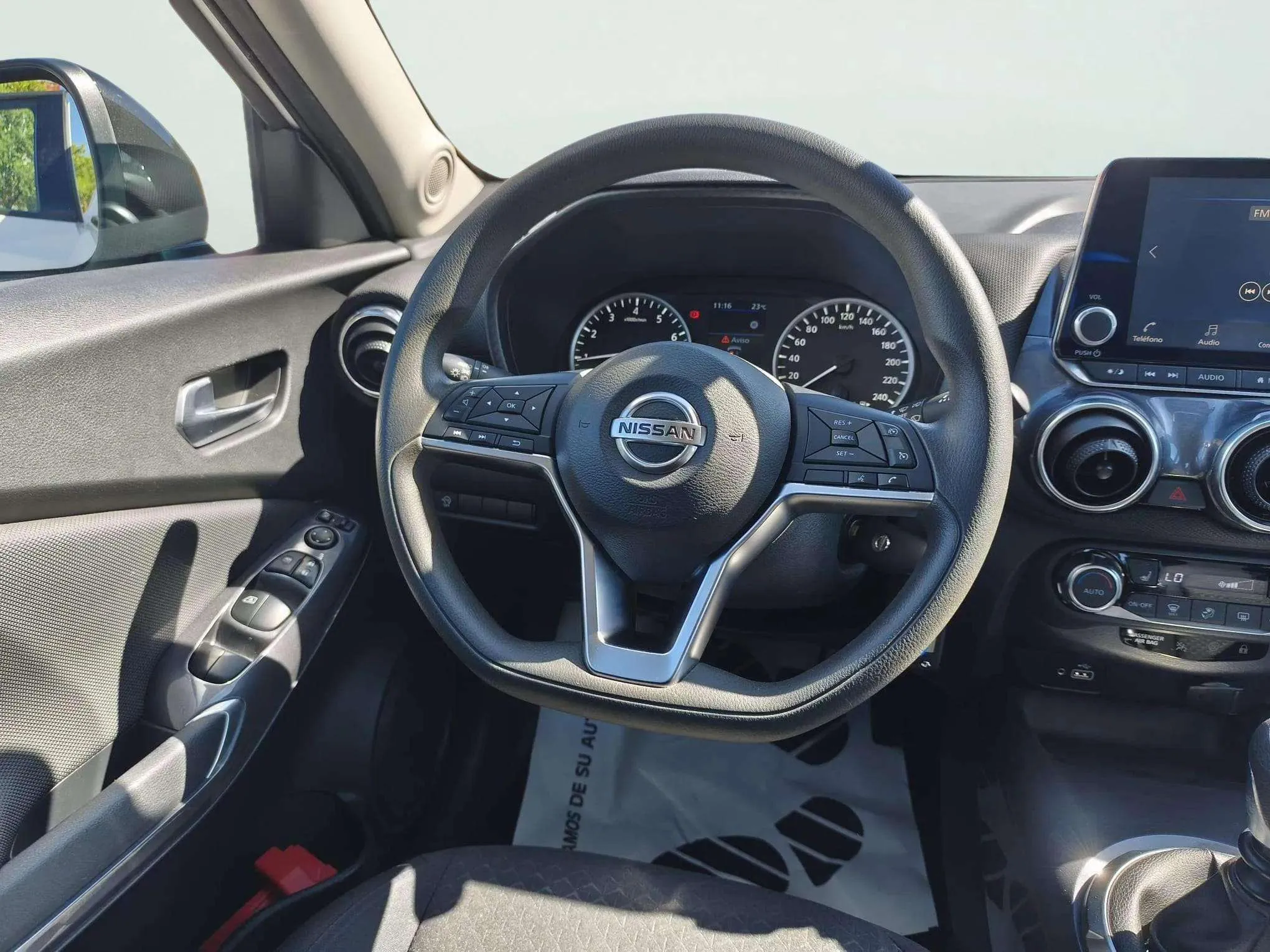Nissan Juke DIG-T 6M/T Acenta - foto 13