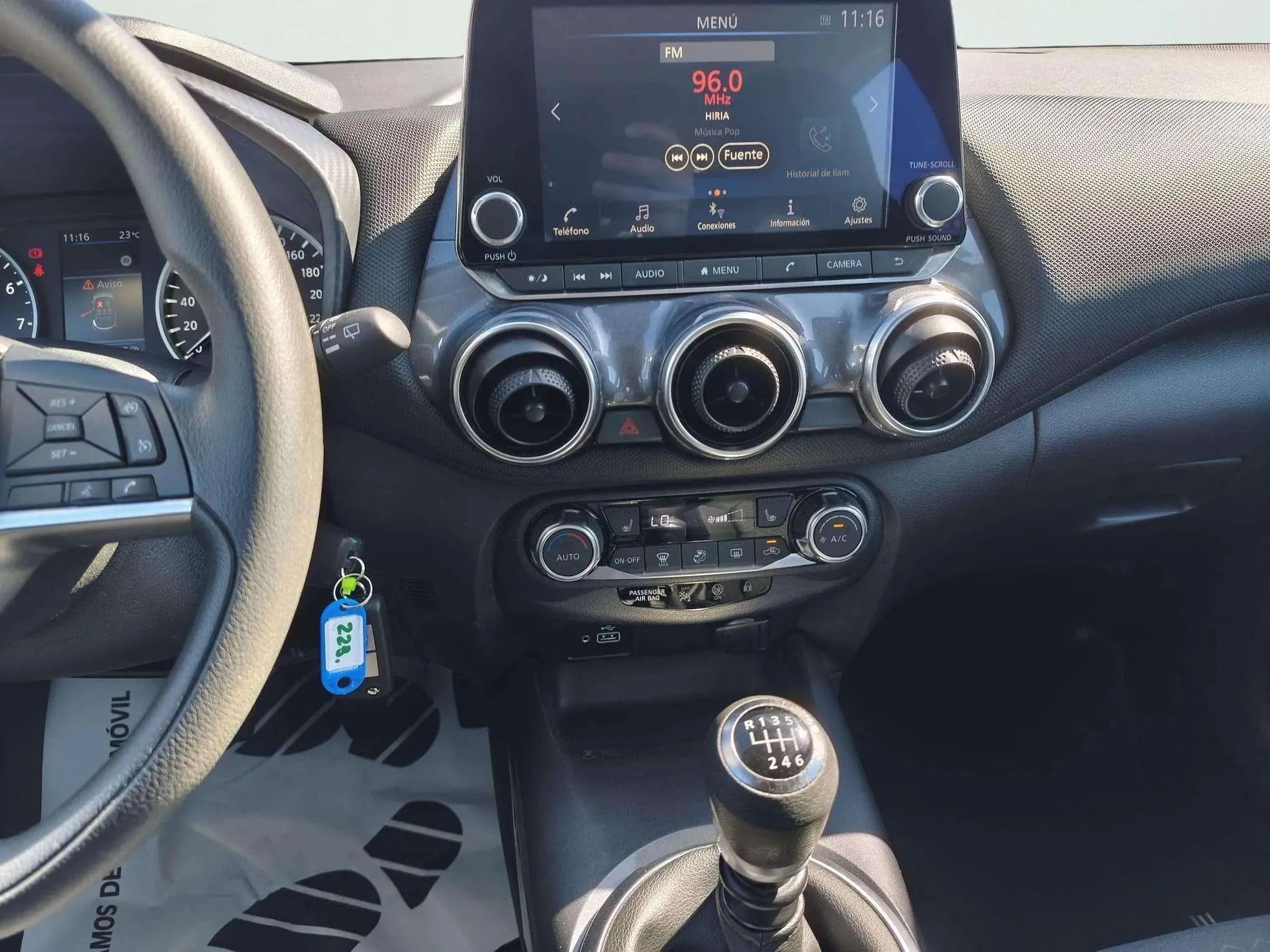 Nissan Juke DIG-T 6M/T Acenta - foto 12
