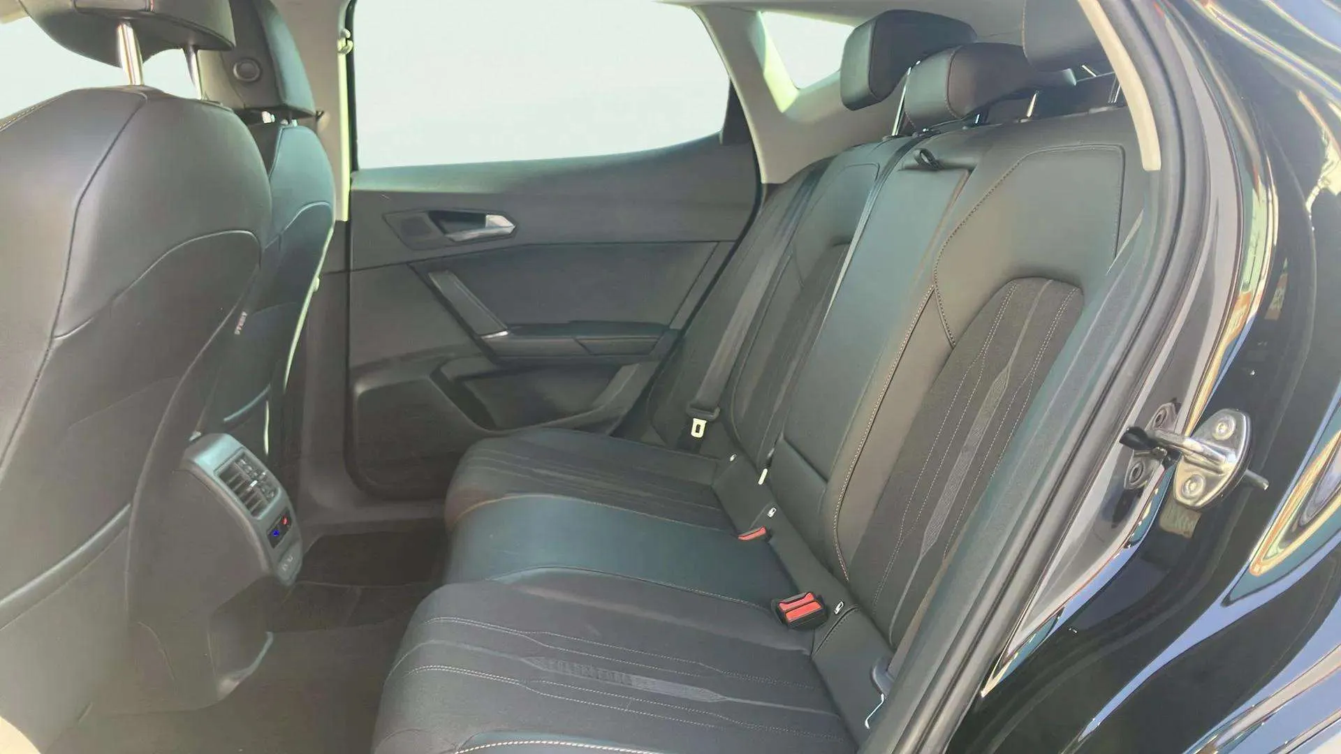 Cupra Formentor 1.5 TSI DSG - foto 16