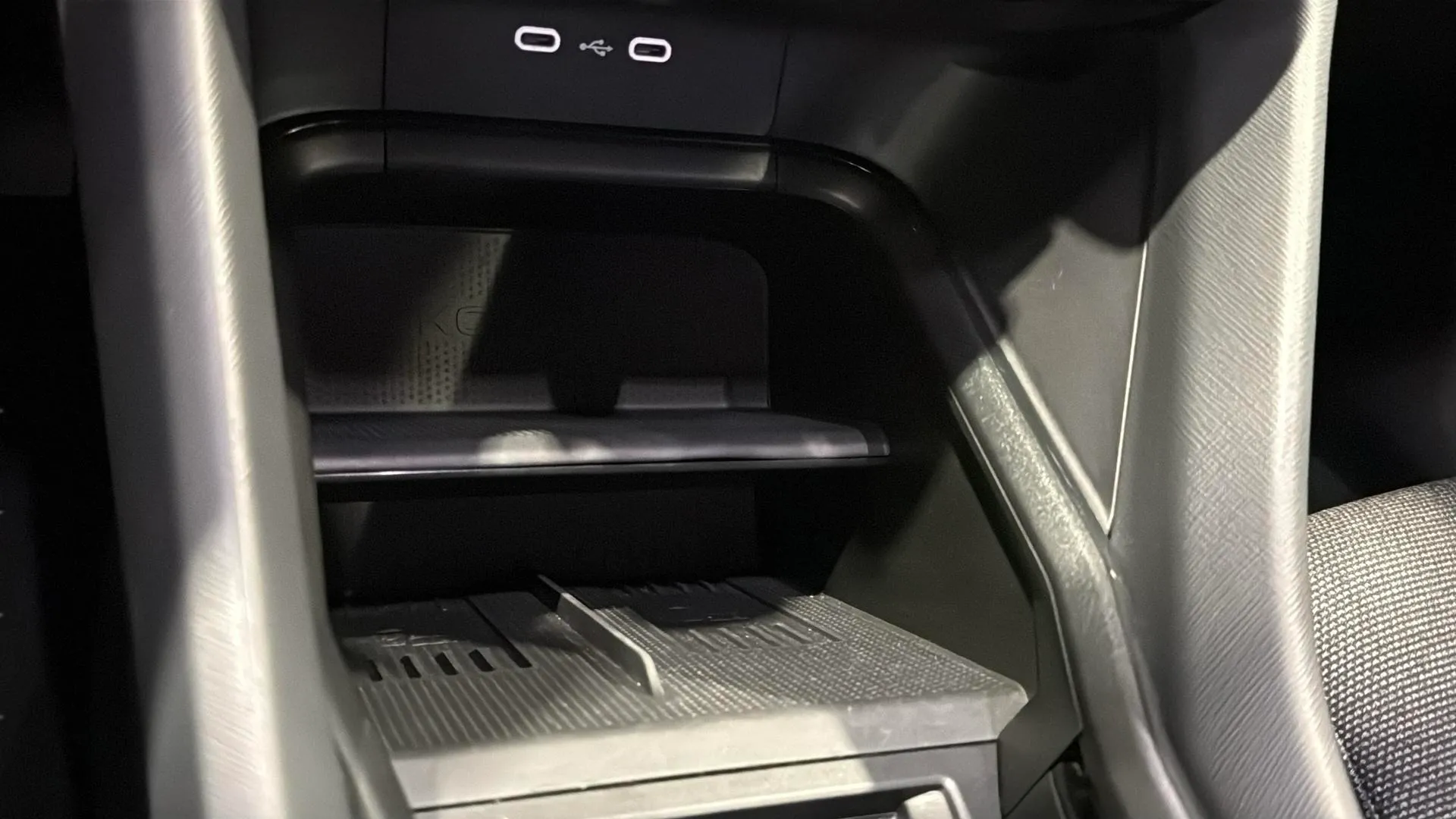 Škoda Kodiaq 1.5 TSI DSG m-HEV Selection - foto 27