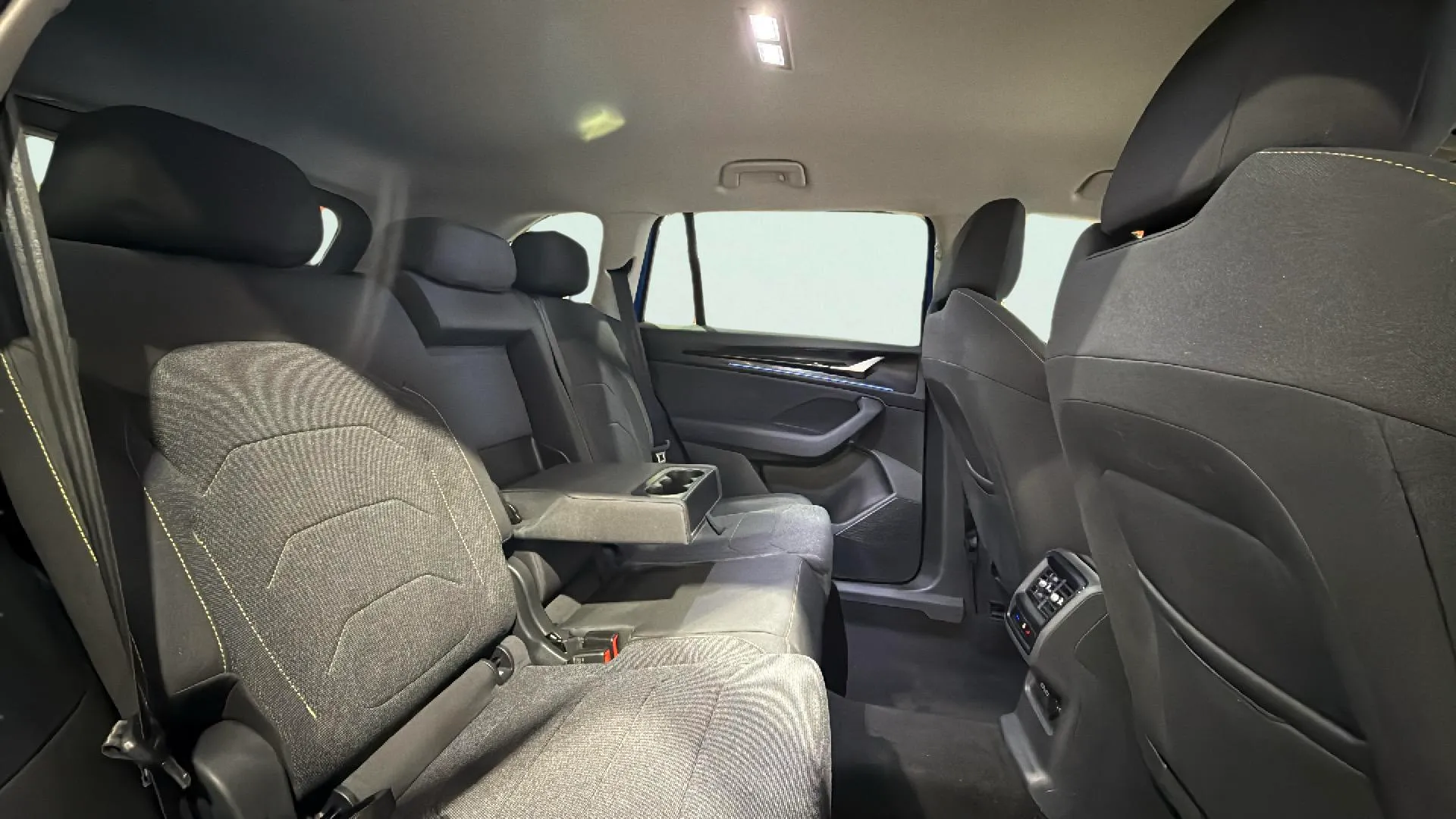 Škoda Kodiaq 1.5 TSI DSG m-HEV Selection - foto 22