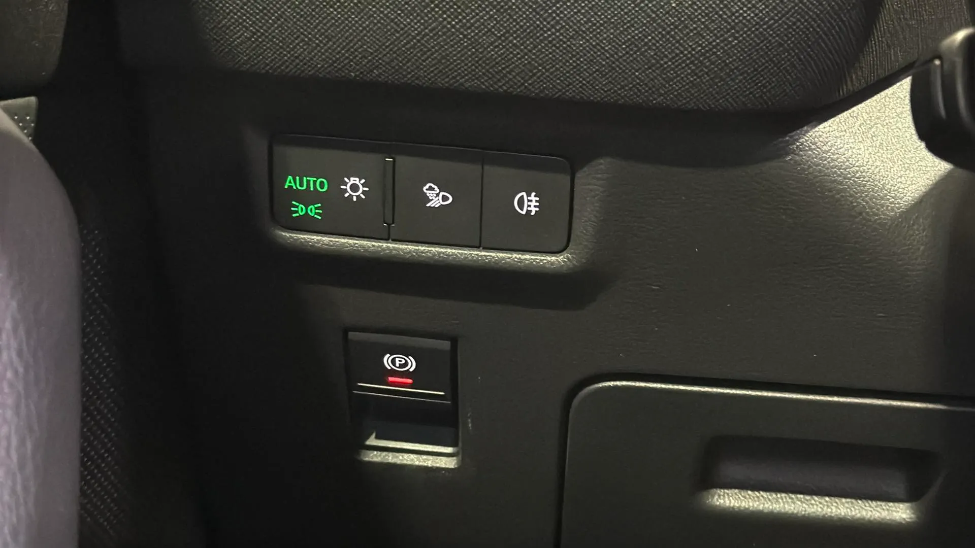 Škoda Kodiaq 1.5 TSI DSG m-HEV Selection - foto 17