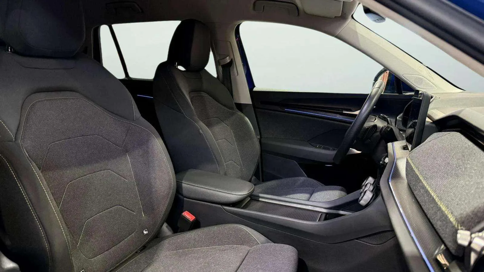 Škoda Kodiaq 1.5 TSI DSG m-HEV Selection - foto 20