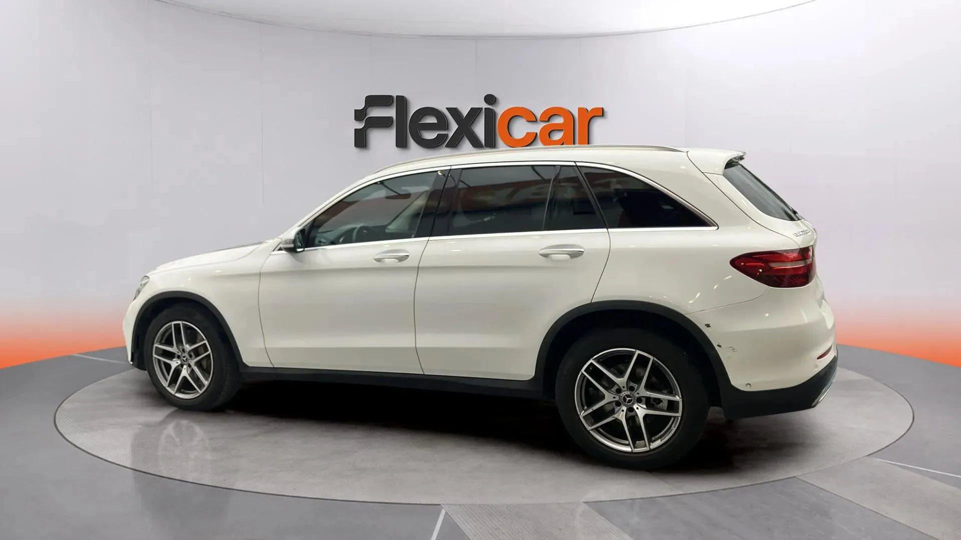 Mercedes-Benz GLC 220 d 4MATIC - foto 4