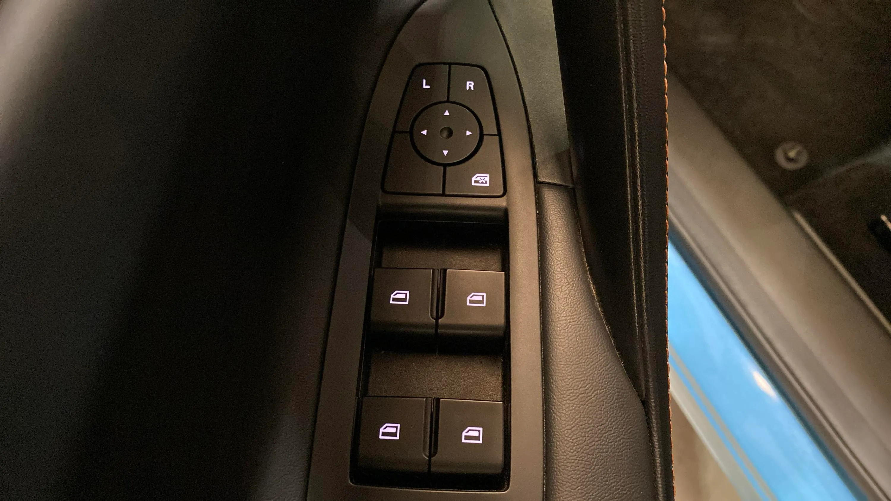 MG HS 1.5T Comfort DCT - foto 17