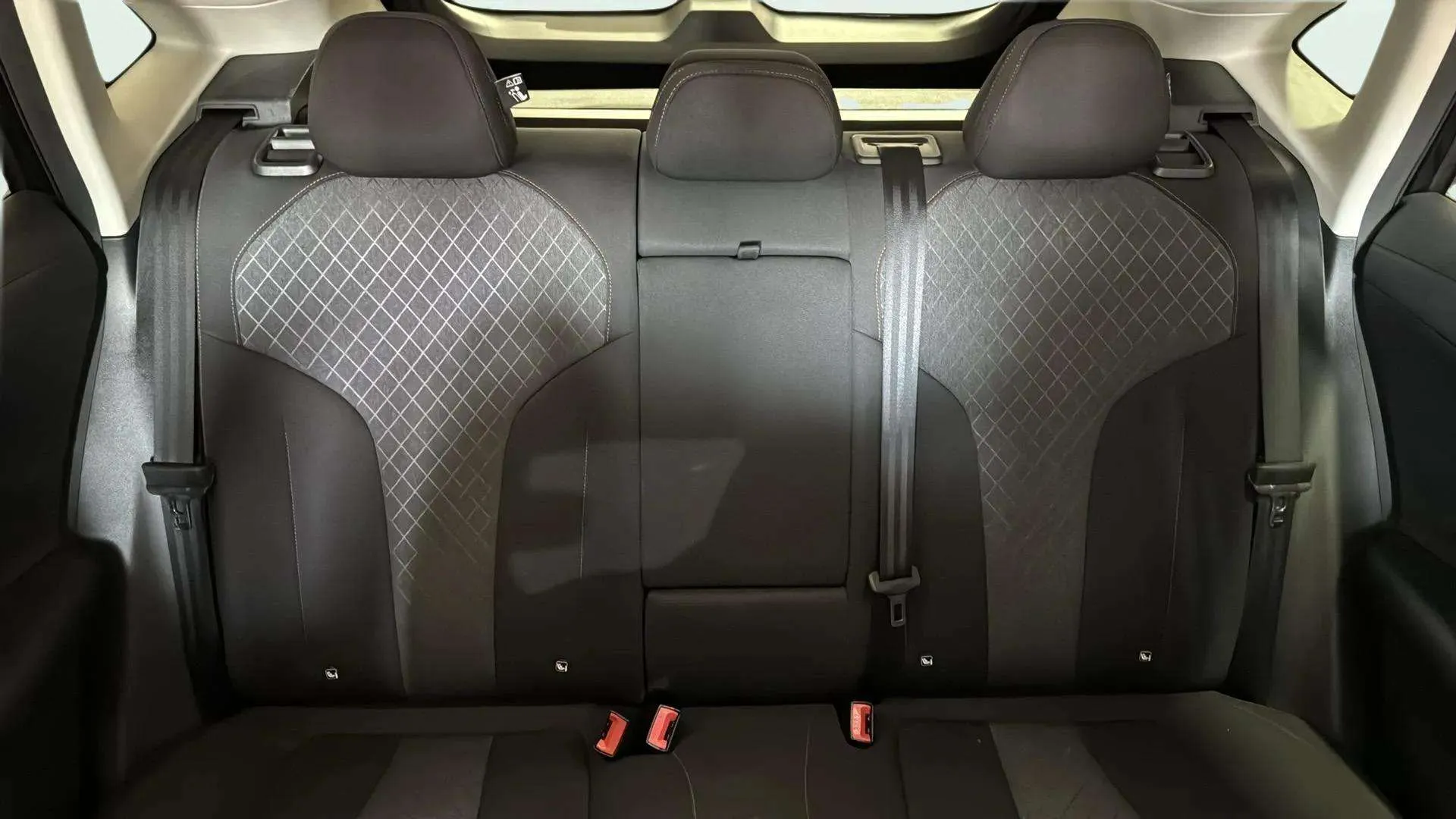 MG HS 1.5T Comfort DCT - foto 21