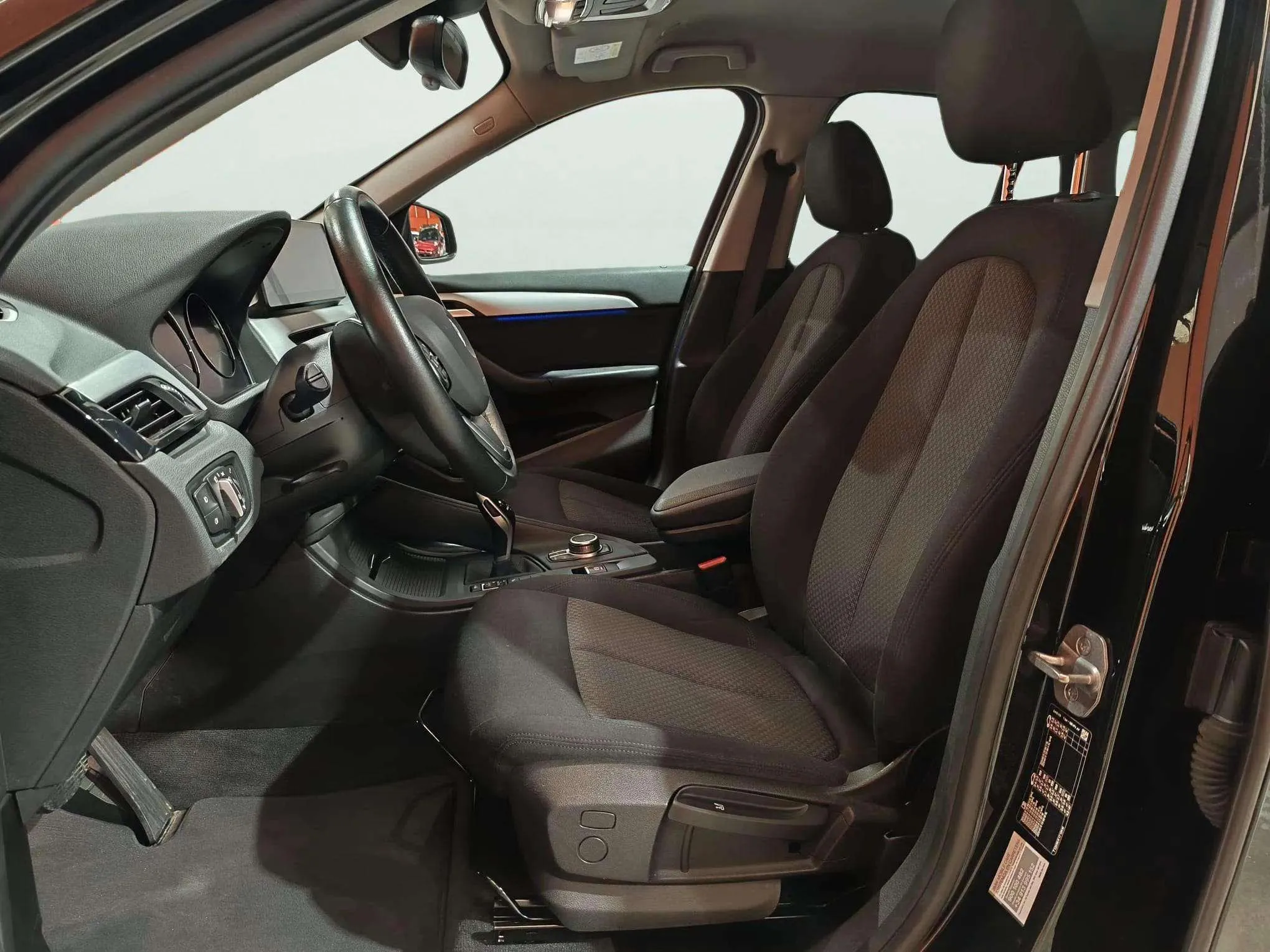 BMW X1 xDrive18dA - foto 16