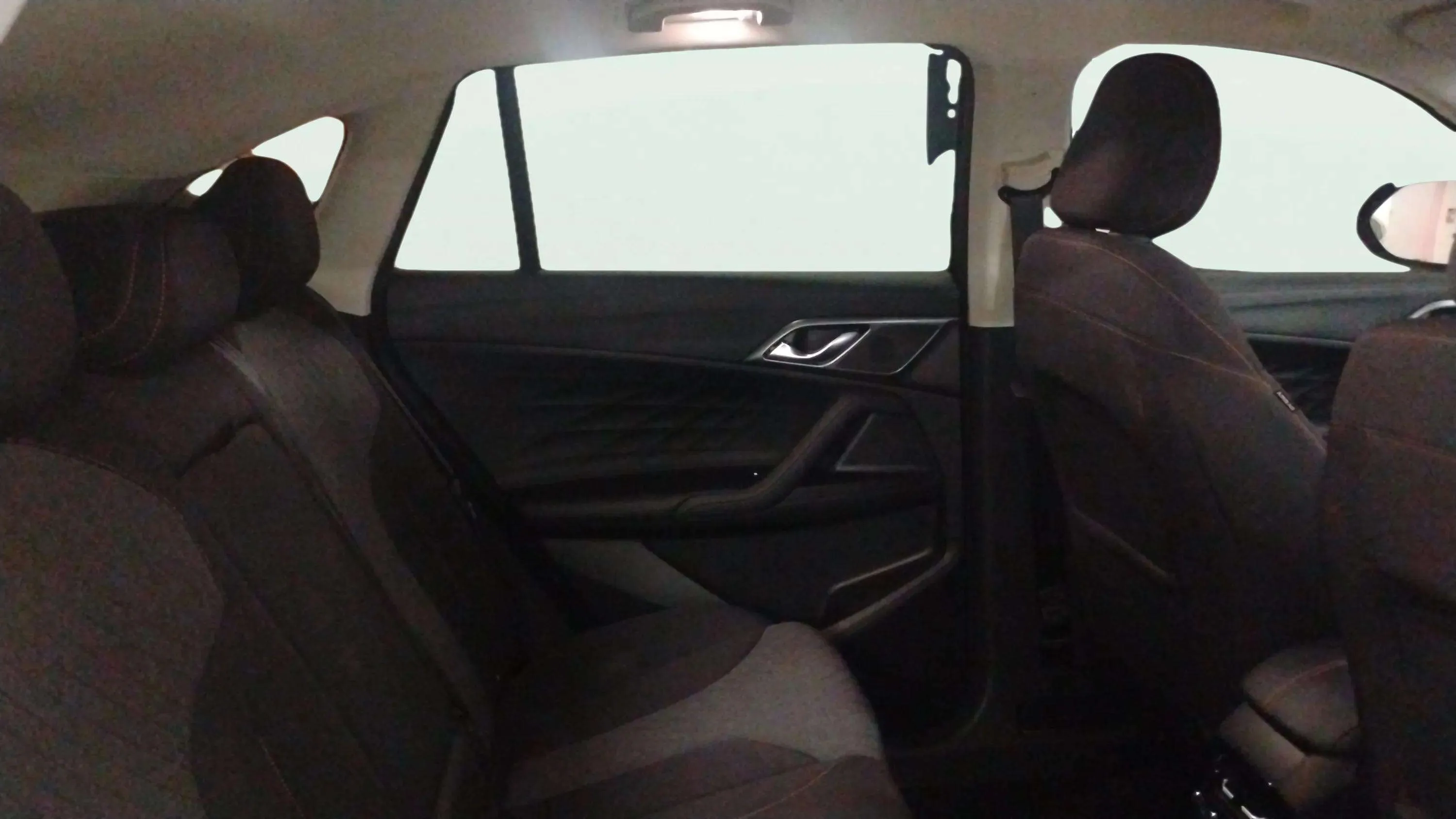 MG HS 1.5T Comfort - foto 15