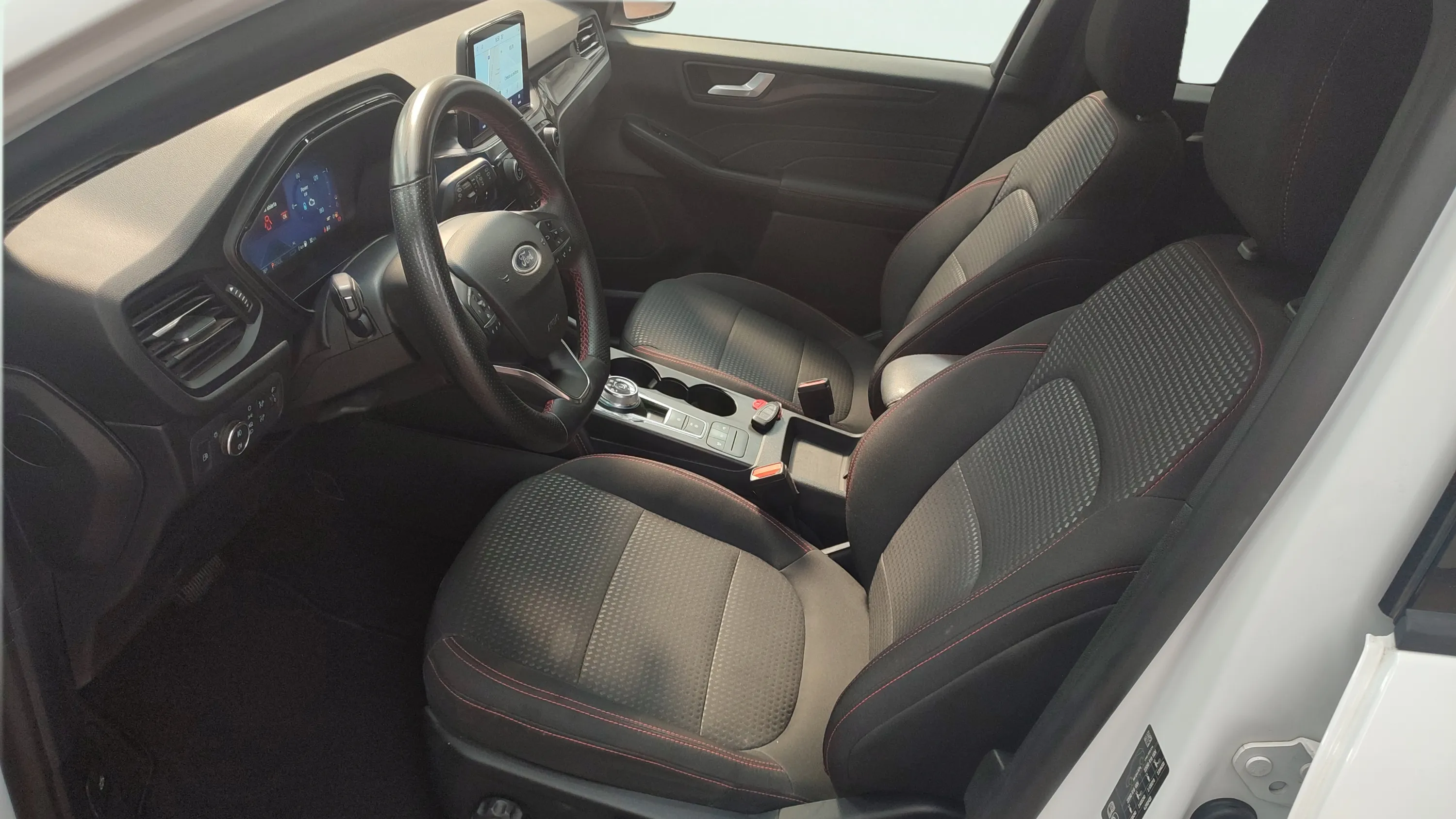 Ford Kuga ST-Line 2.5 Duratec PHEV - foto 19