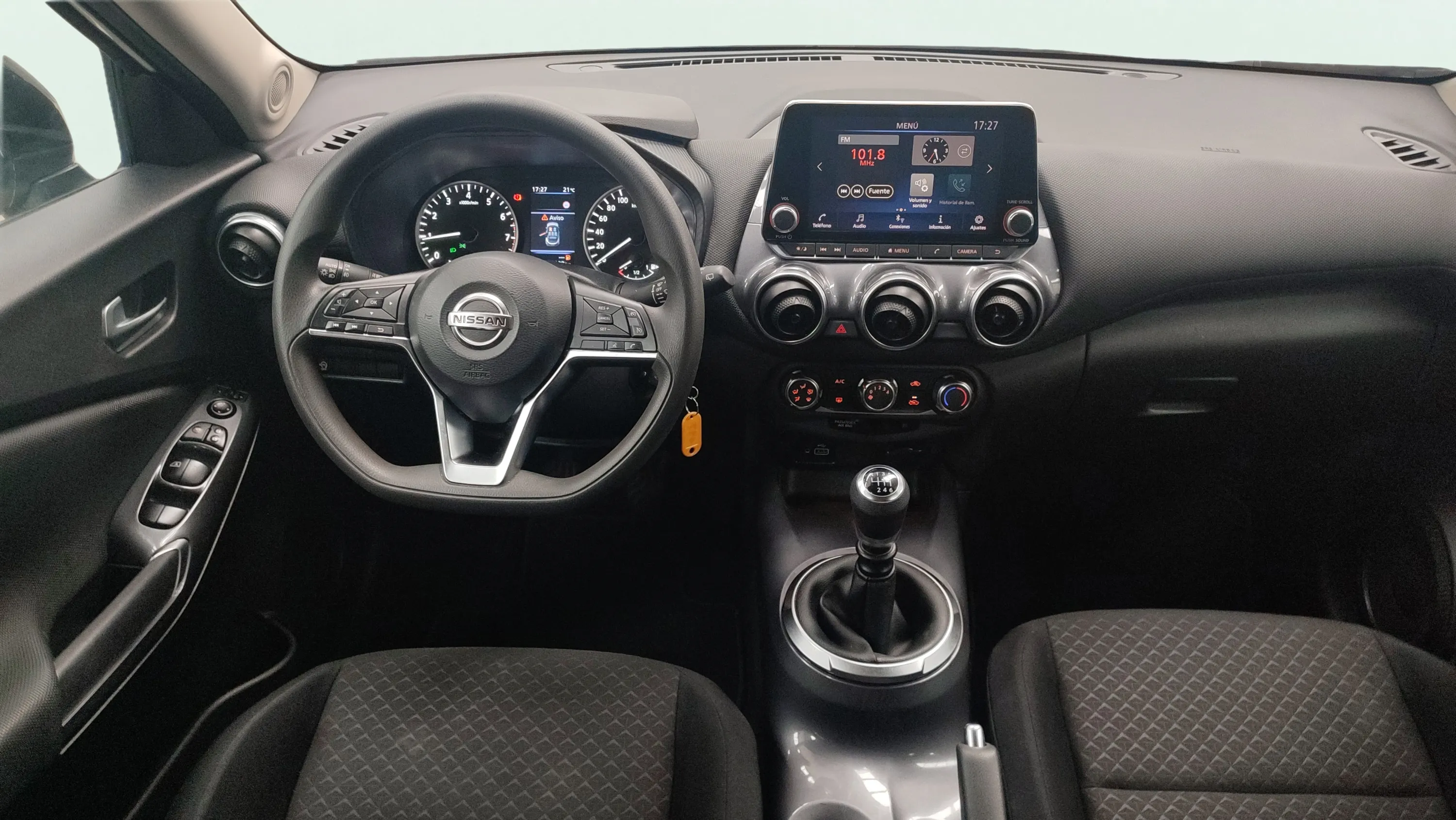 Nissan Juke DIG-T 6M/T Acenta - foto 7
