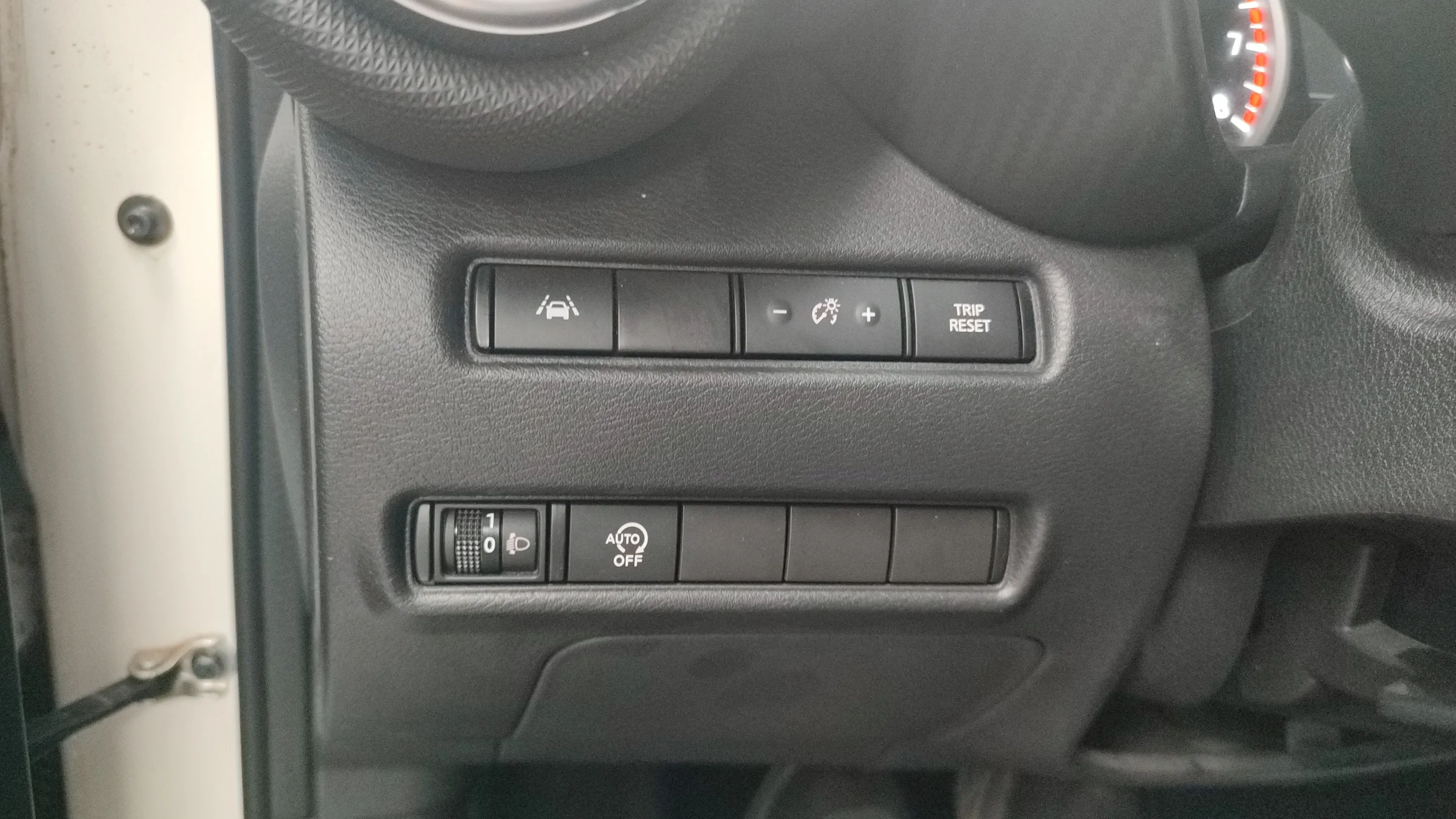 Nissan Juke DIG-T 6M/T Acenta - foto 14