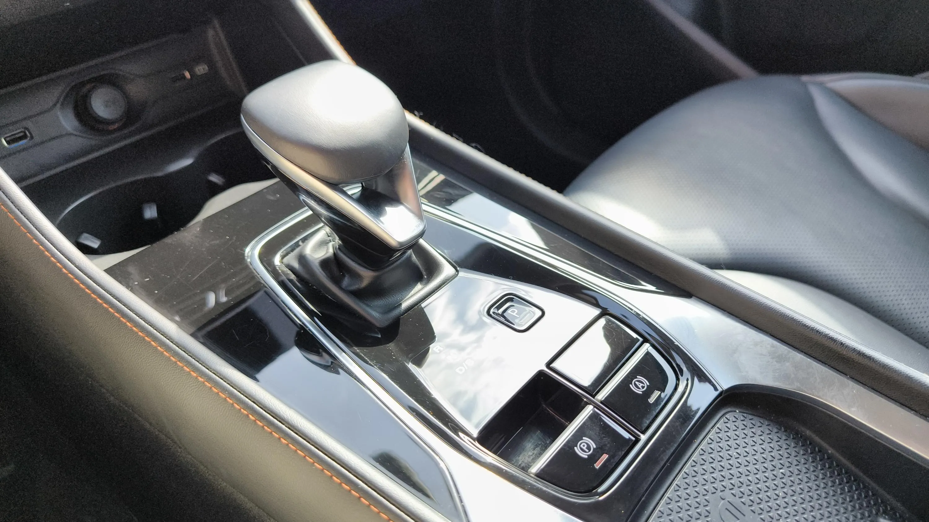 MG HS 1.5T Luxury DCT - foto 47