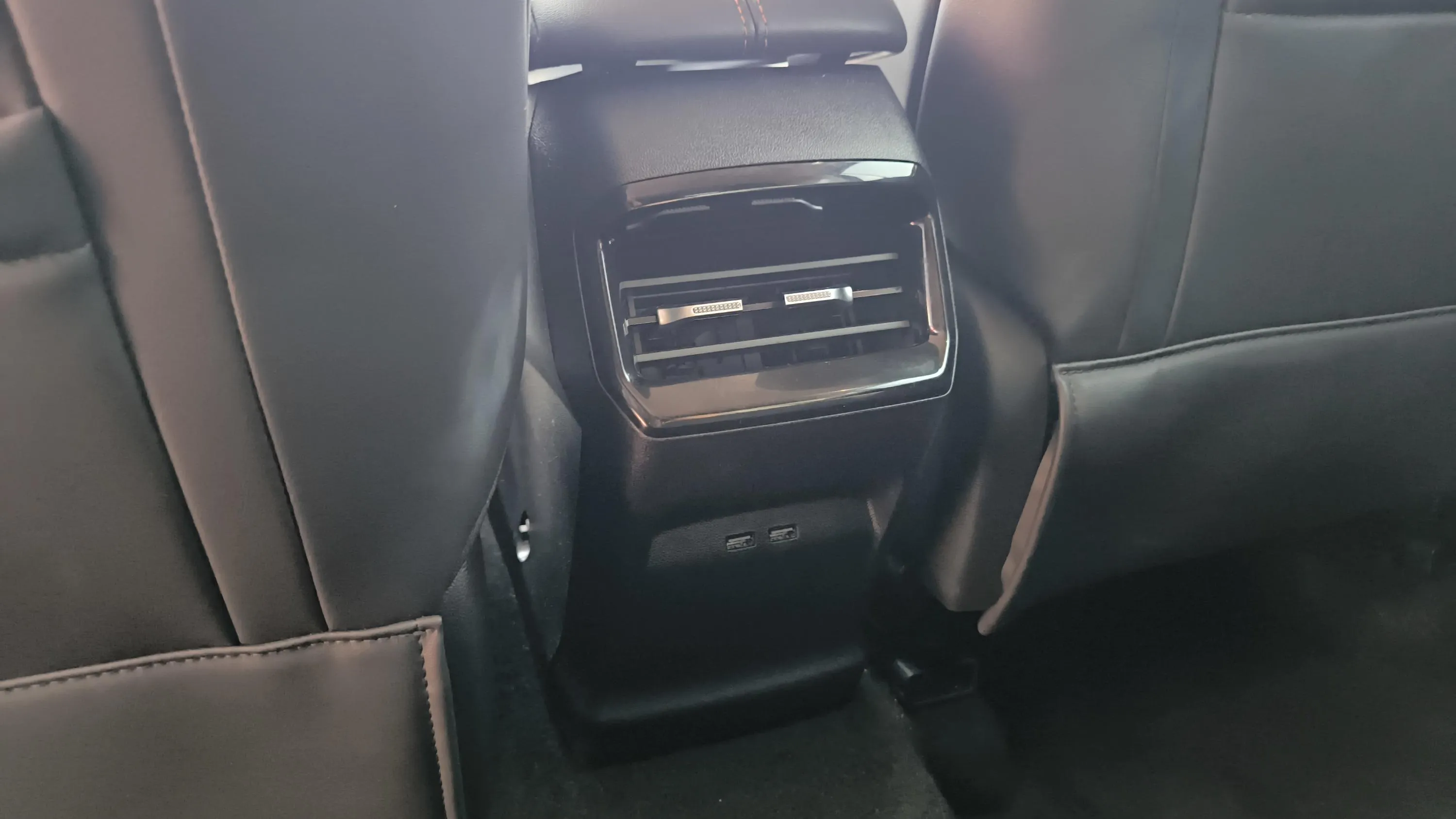 MG HS 1.5T Luxury DCT - foto 27