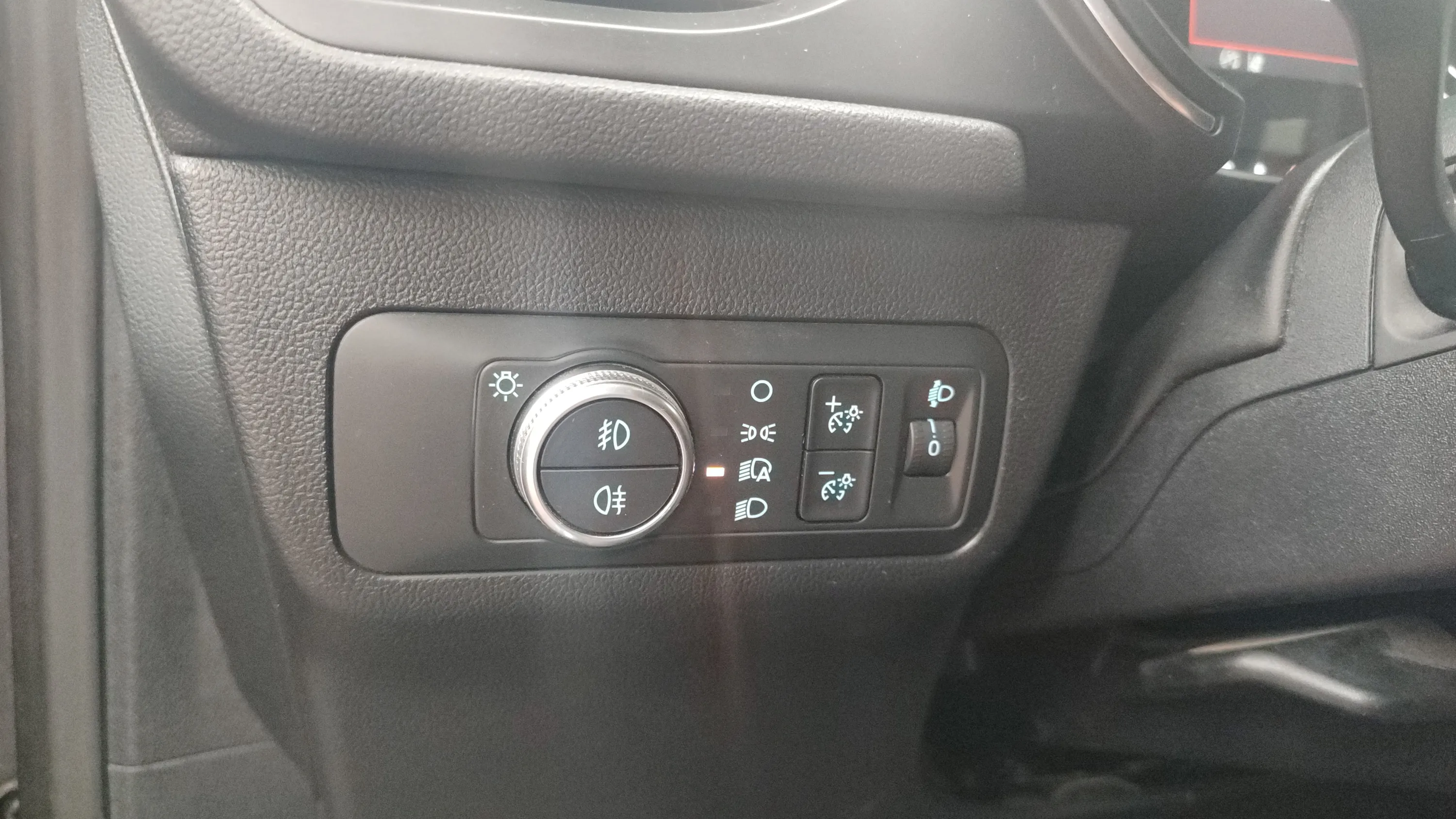 Ford Kuga Titanium 1.5 EcoBlue - foto 18