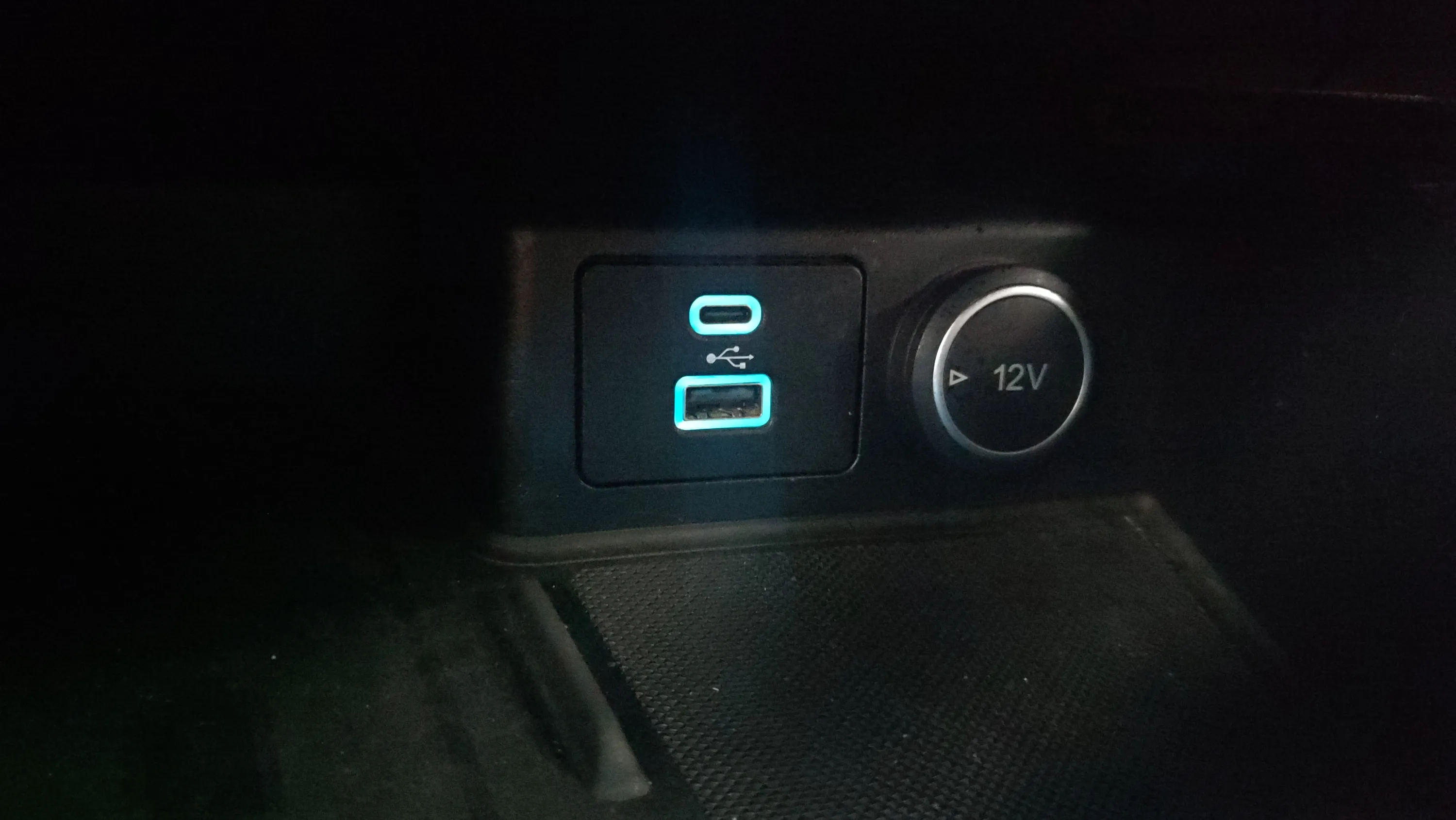 Ford Kuga Titanium 1.5 EcoBlue - foto 17