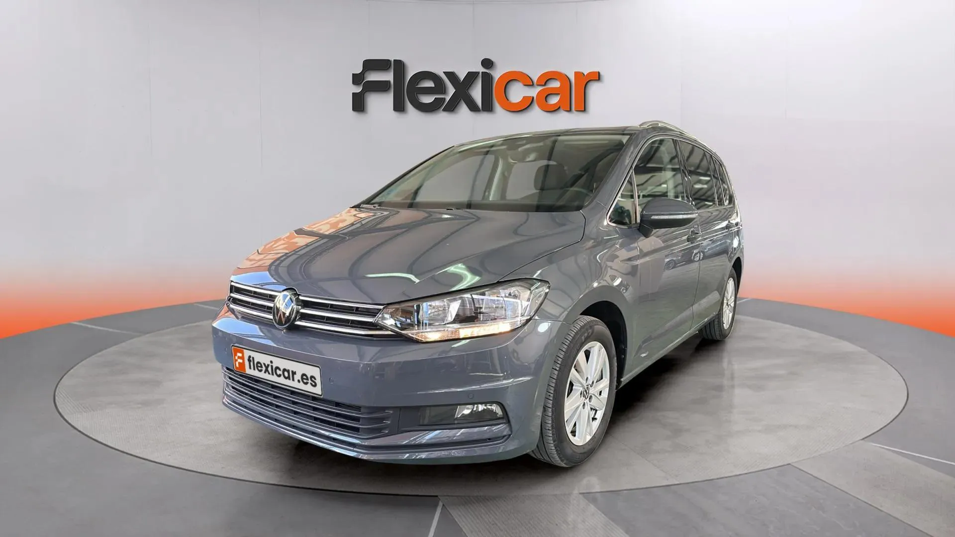 Volkswagen Touran "más" 2.0 TDI DSG - foto 3