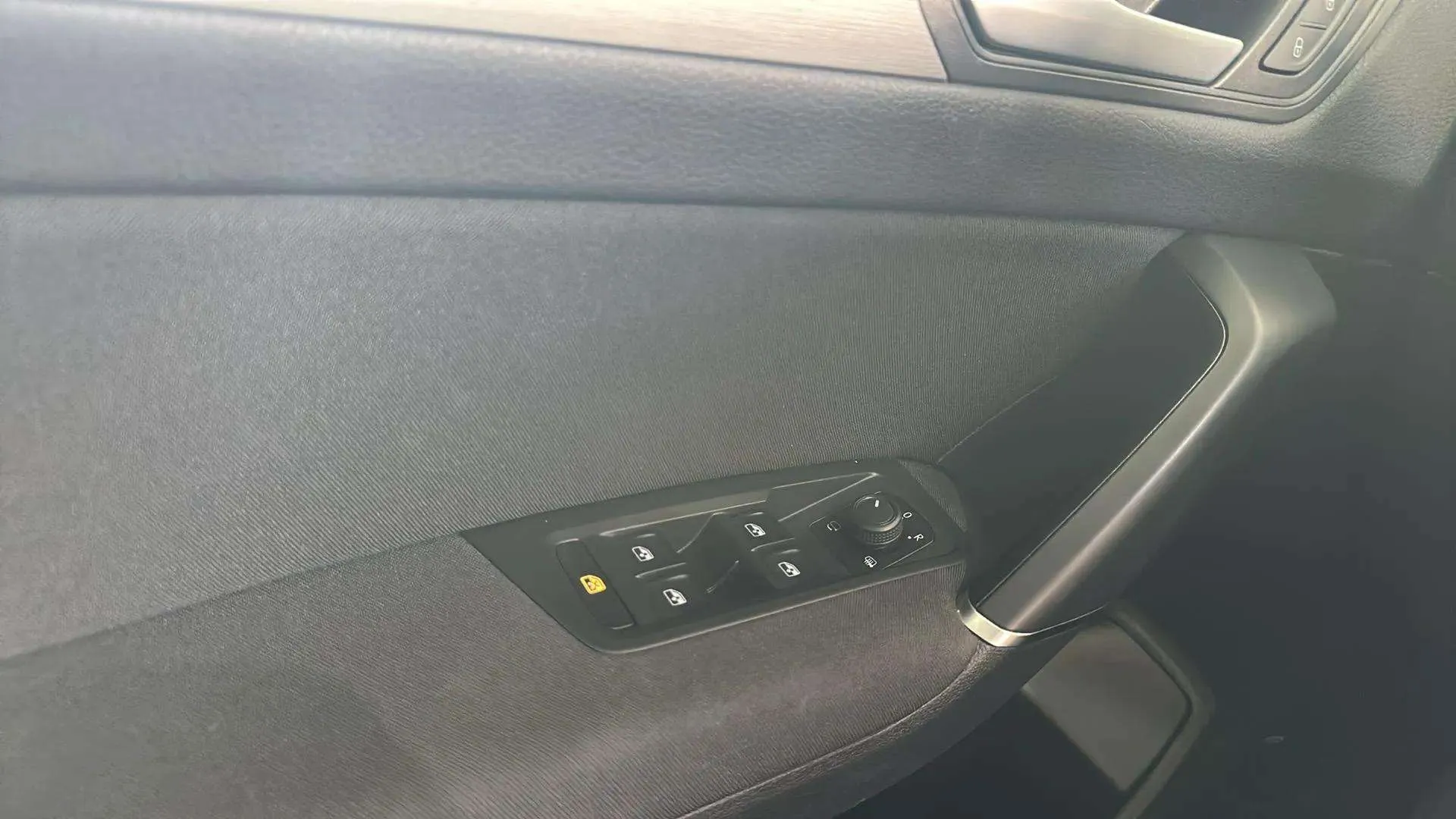 Volkswagen Touran "más" 2.0 TDI DSG - foto 19