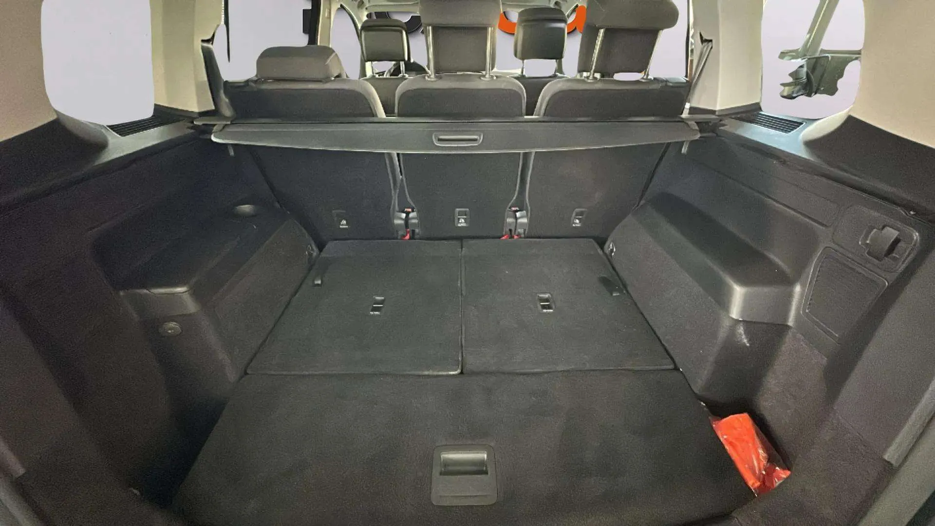 Volkswagen Touran "más" 2.0 TDI DSG - foto 24