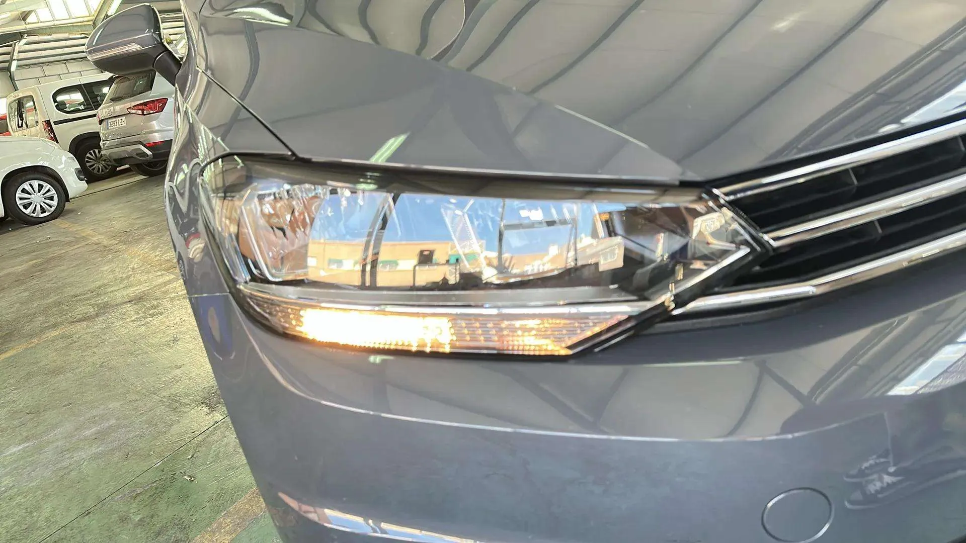 Volkswagen Touran "más" 2.0 TDI DSG - foto 26