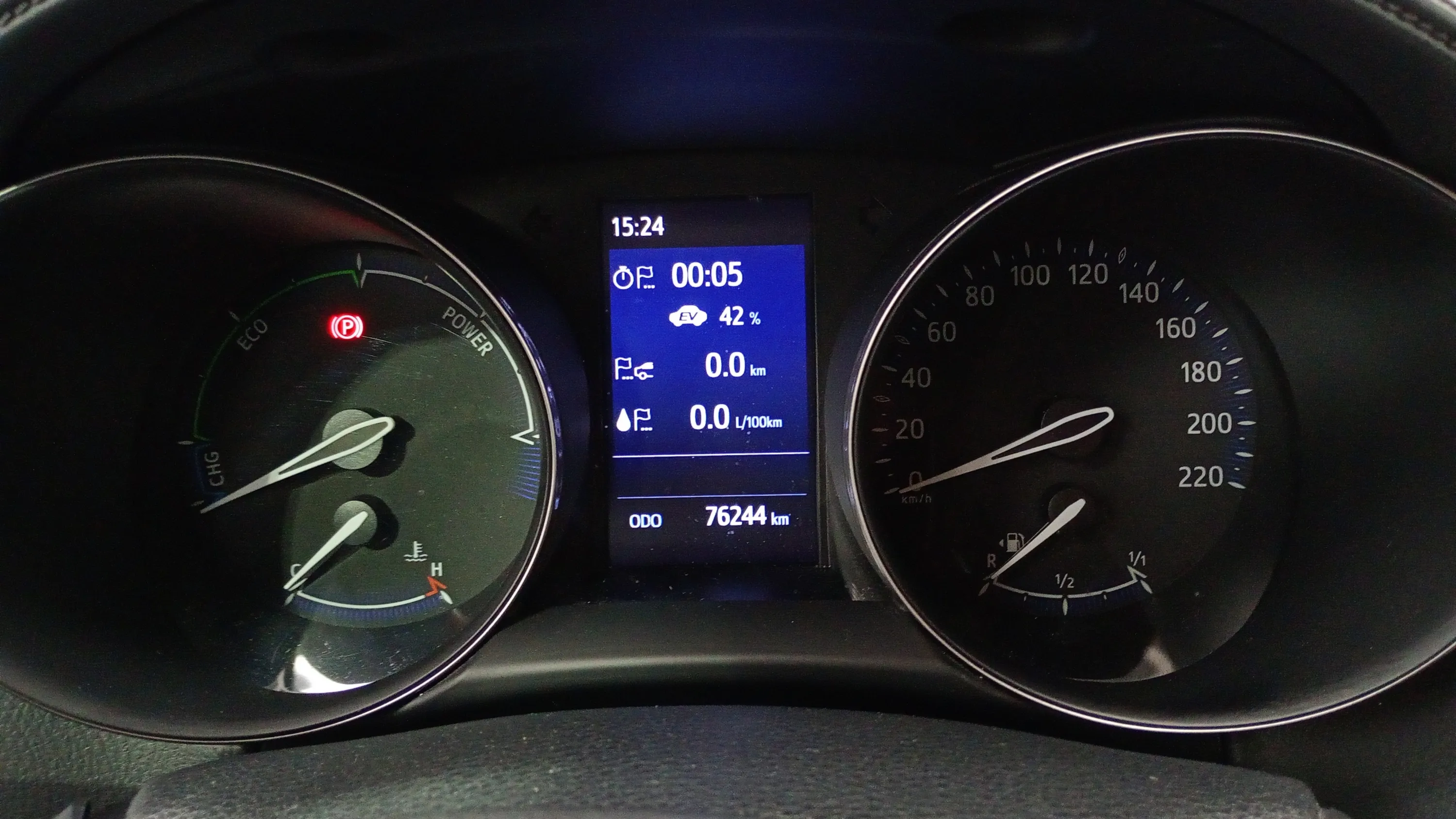 Toyota C-HR 1.8 125H Active - foto 13