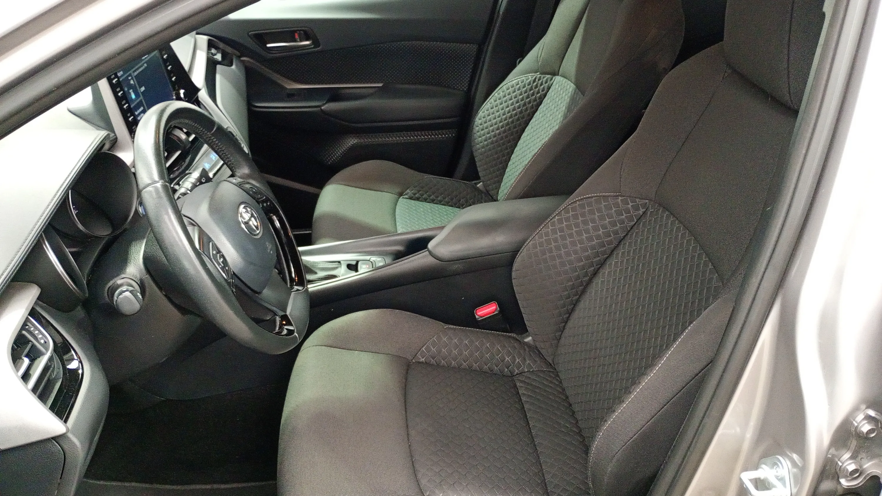 Toyota C-HR 1.8 125H Active - foto 16