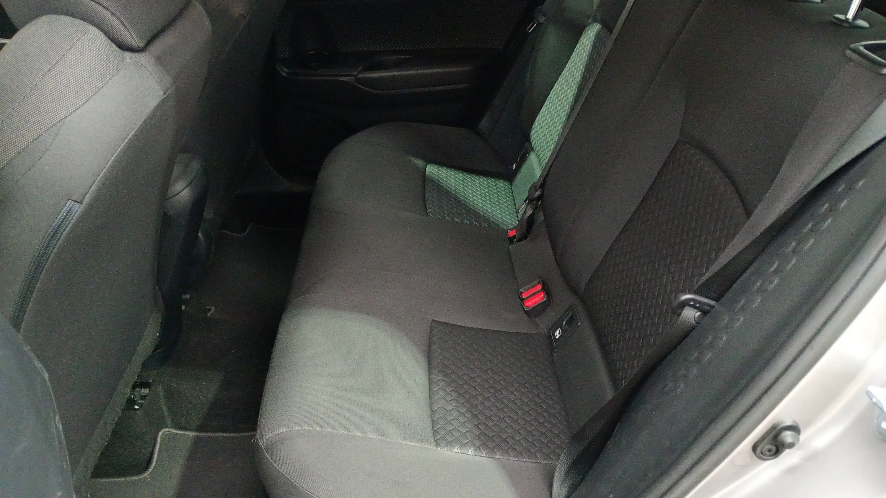 Toyota C-HR 1.8 125H Active - foto 19