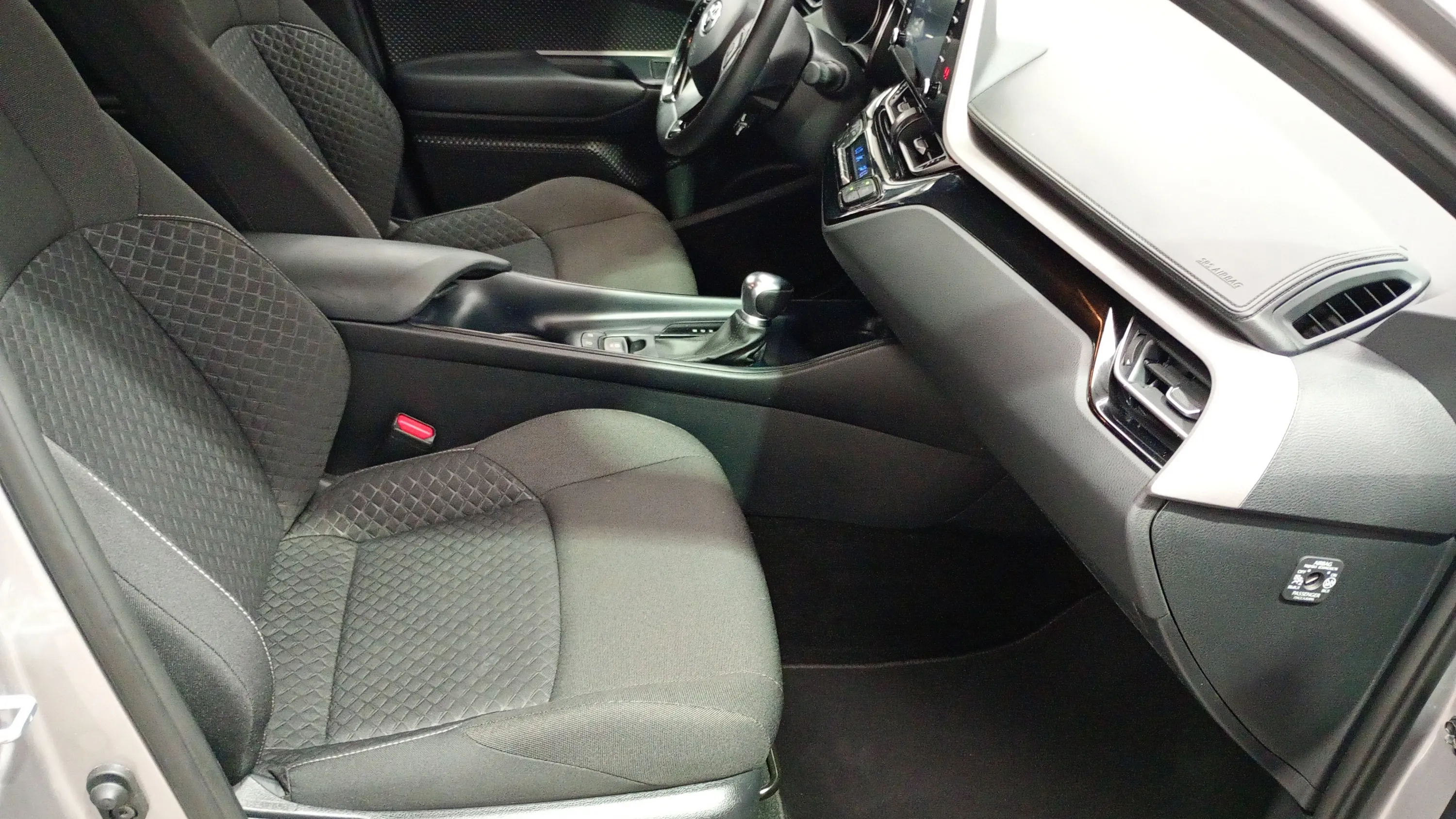 Toyota C-HR 1.8 125H Active - foto 15