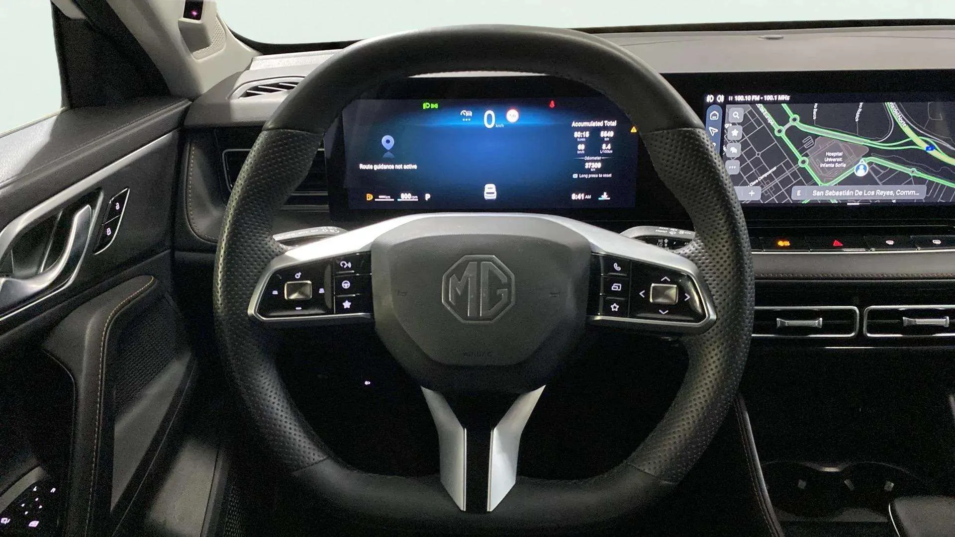 MG HS 1.5T Luxury DCT - foto 15