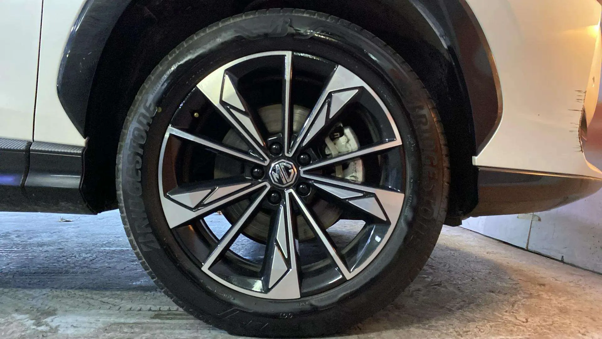 MG HS 1.5T Luxury DCT - foto 21
