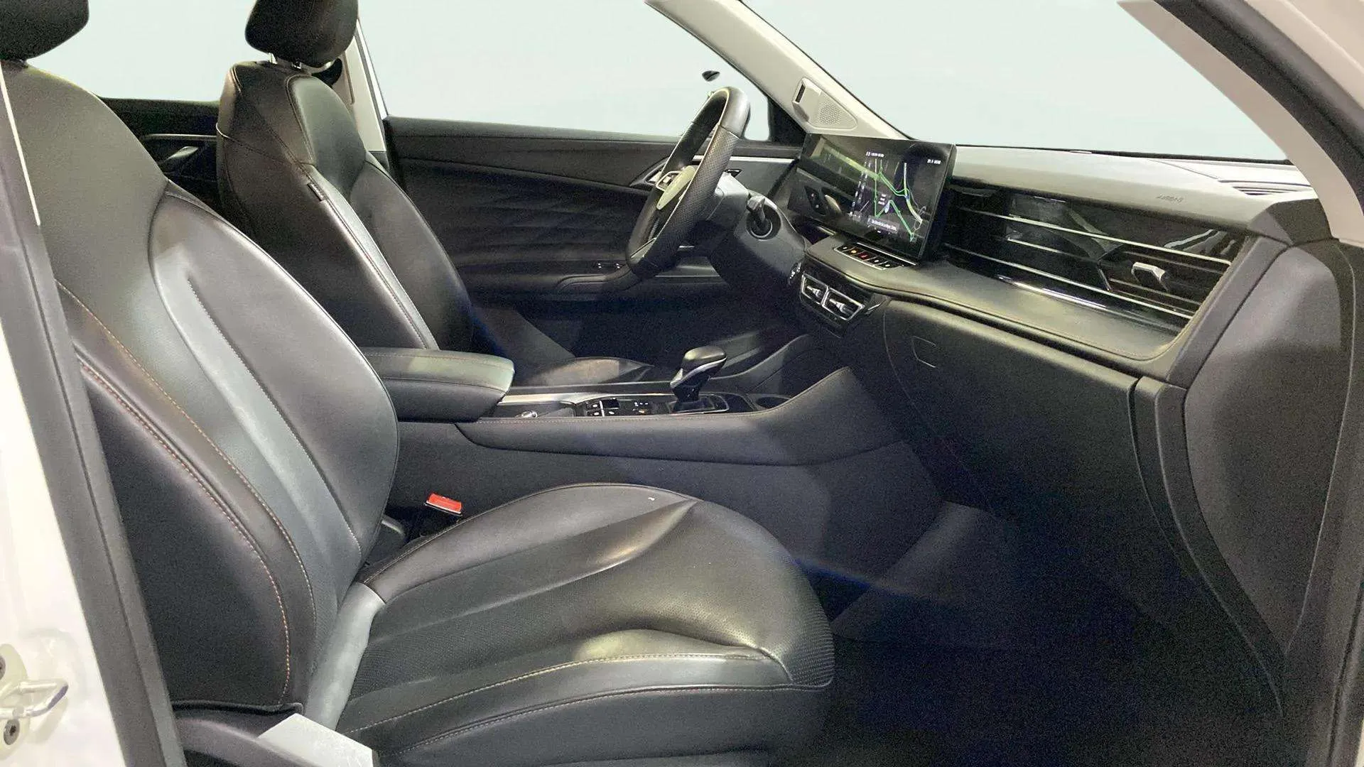 MG HS 1.5T Luxury DCT - foto 9