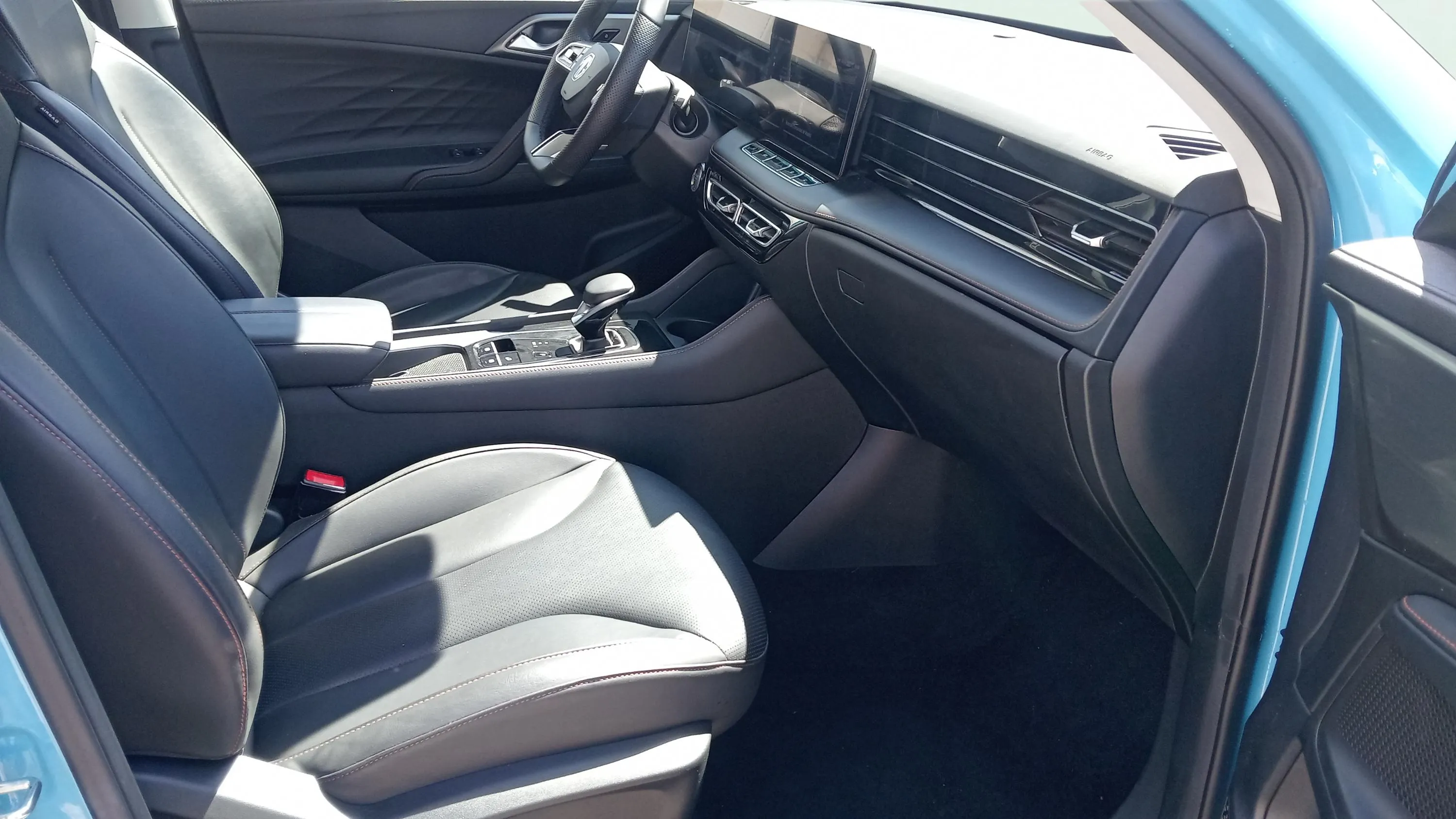 MG HS 1.5T Luxury DCT - foto 17