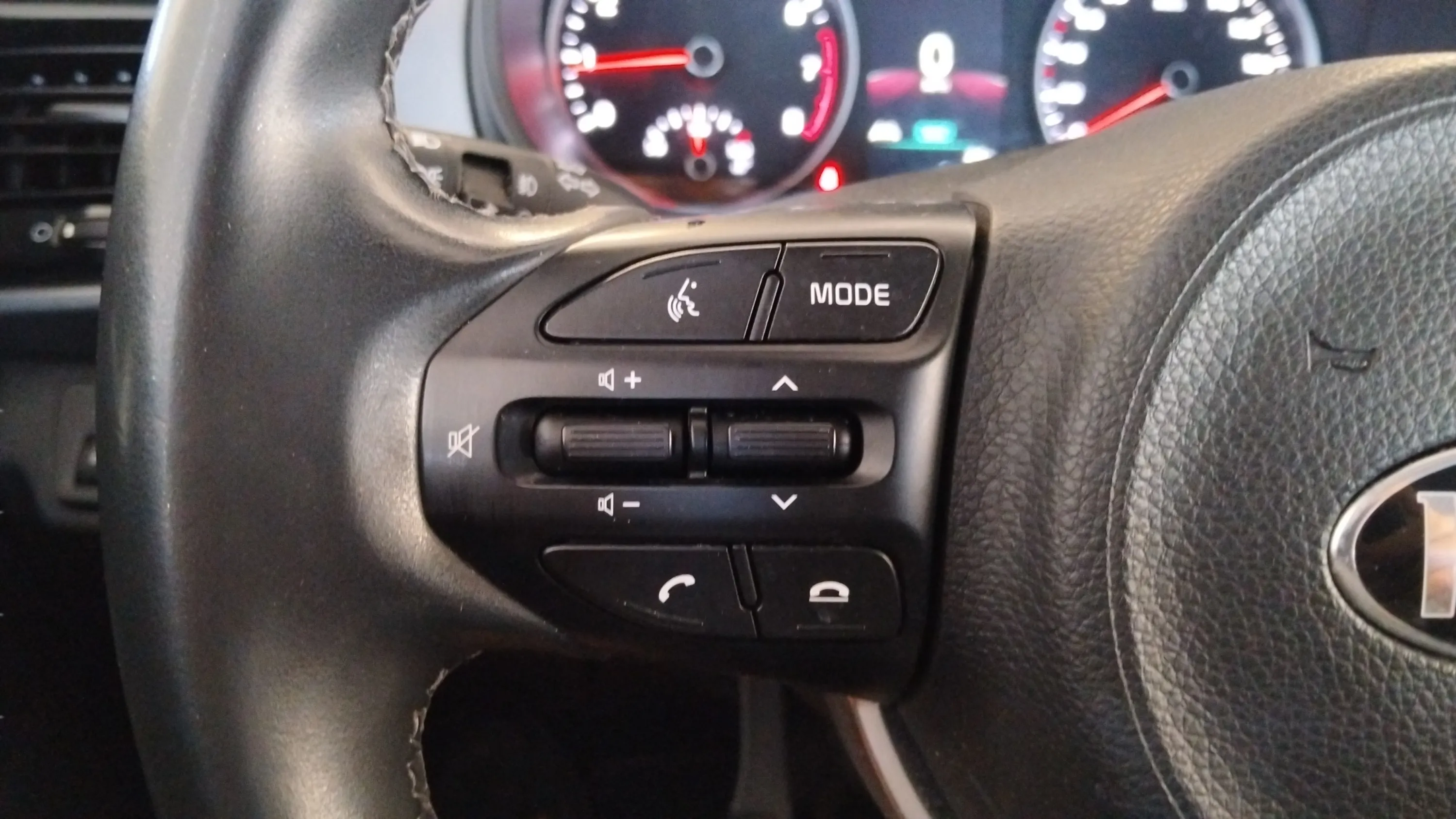 Kia Stonic 1.0 T-GDi MHEV Drive DCT - foto 18