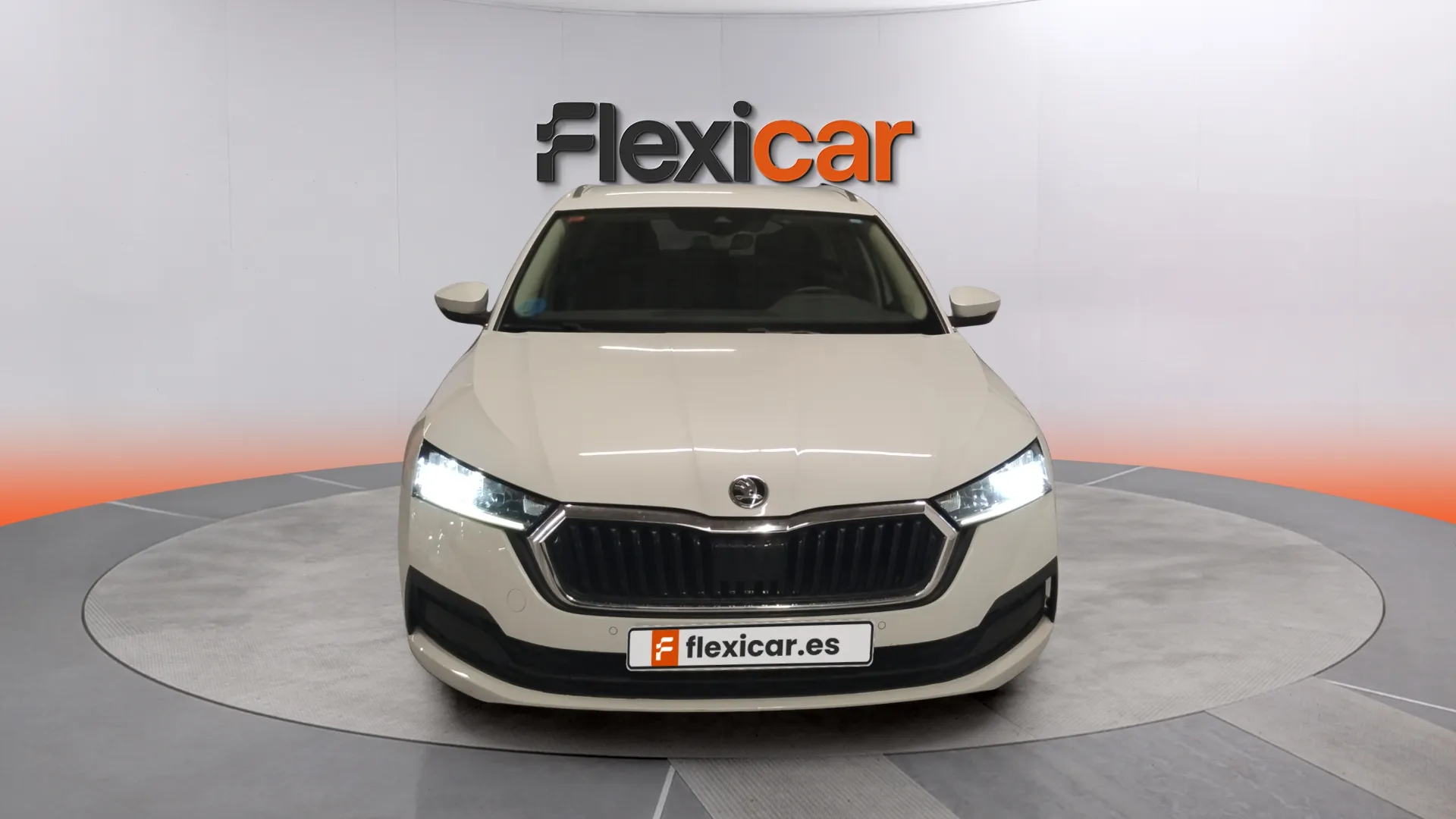 Škoda Octavia Combi 1.0 TSI DSG mHEV Ambi. - foto 2