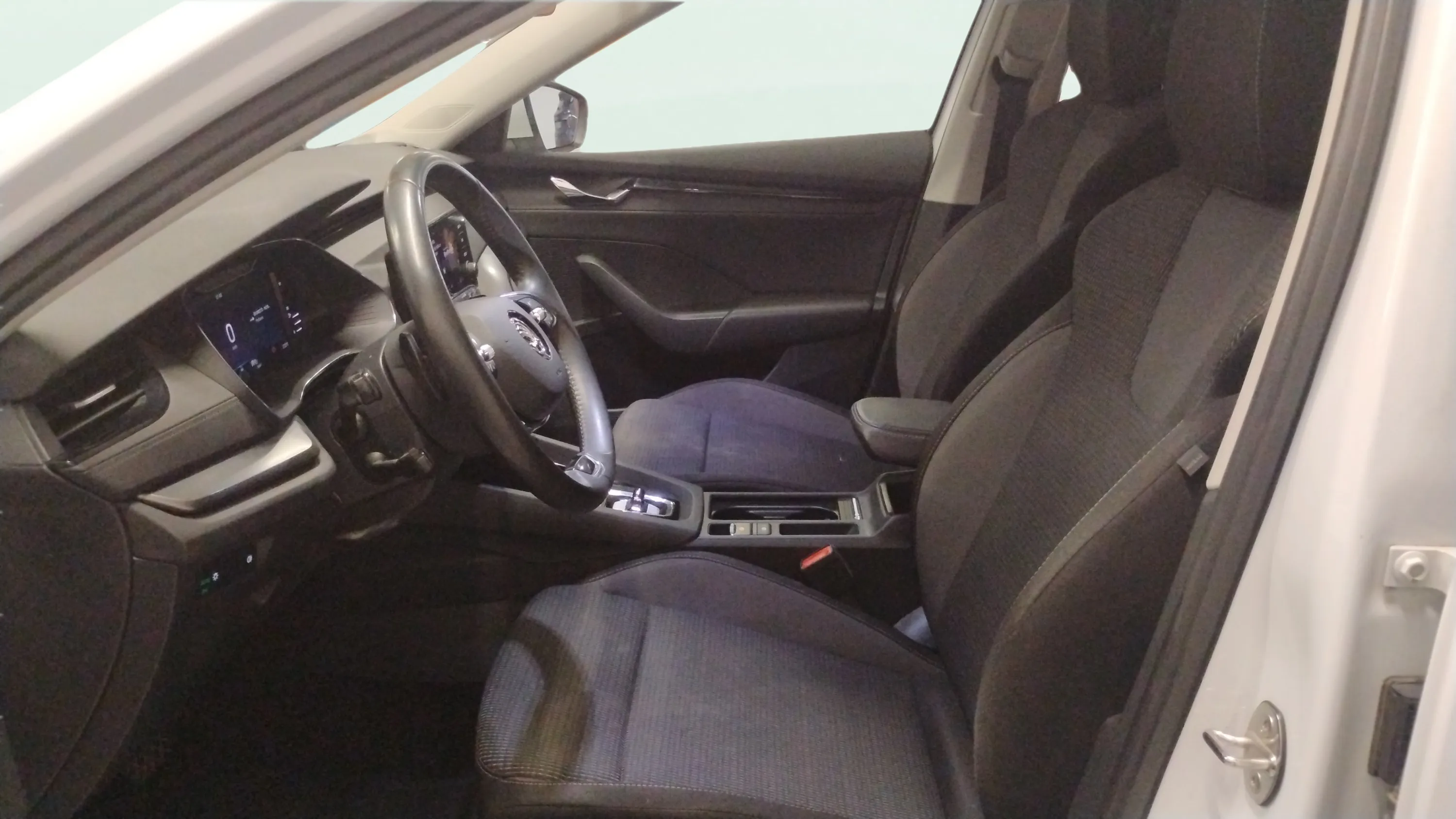 Škoda Octavia Combi 1.0 TSI DSG mHEV Ambi. - foto 9