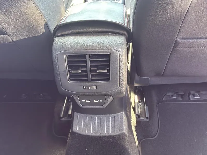 Volkswagen T-Roc Life 1.0 TSI - foto 21