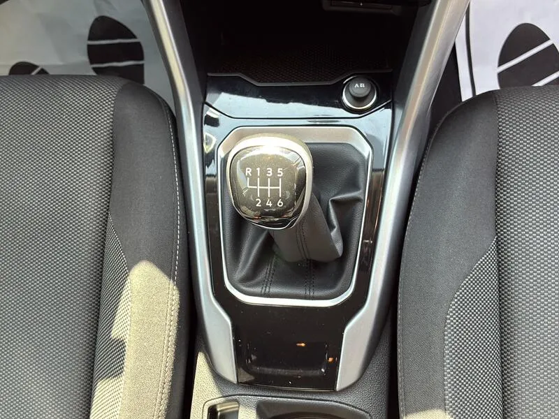 Volkswagen T-Roc Life 1.0 TSI - foto 17