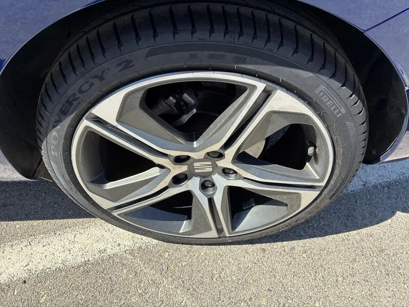 SEAT León 2.0 TDI DSG-7 FR - foto 25