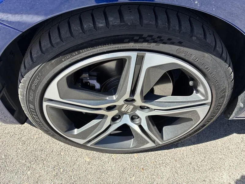 SEAT León 2.0 TDI DSG-7 FR - foto 24