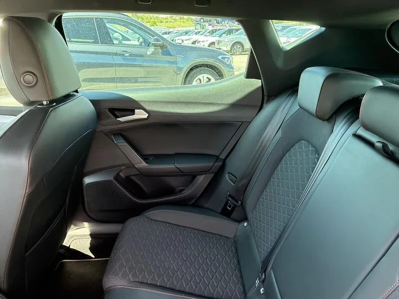 SEAT León 2.0 TDI DSG-7 FR - foto 28