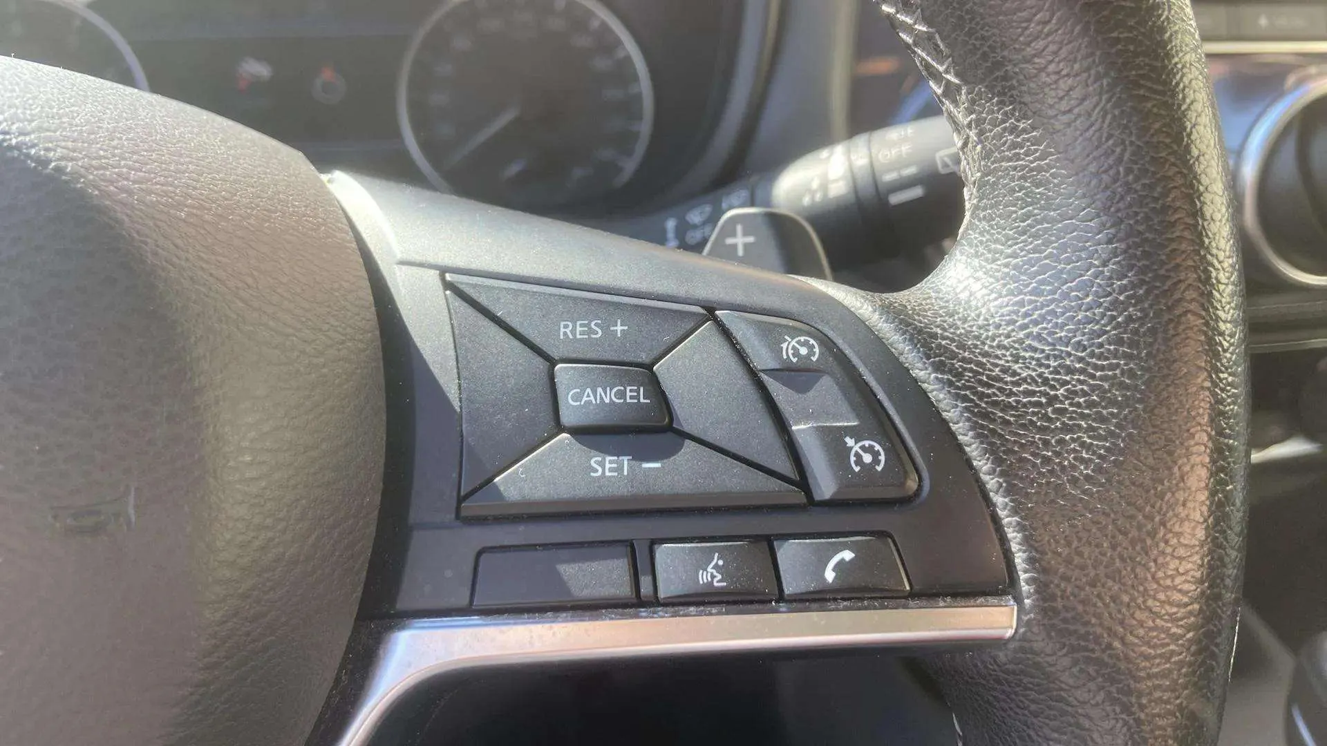 Nissan Juke DIG-T DCT N-Connecta - foto 15
