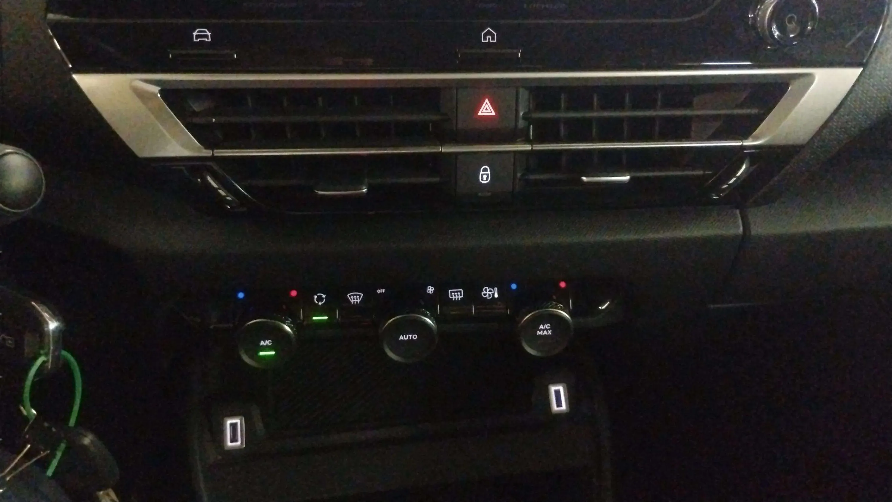 Citroën C4 BlueHDi 130 EAT8 Feel Pack - foto 23
