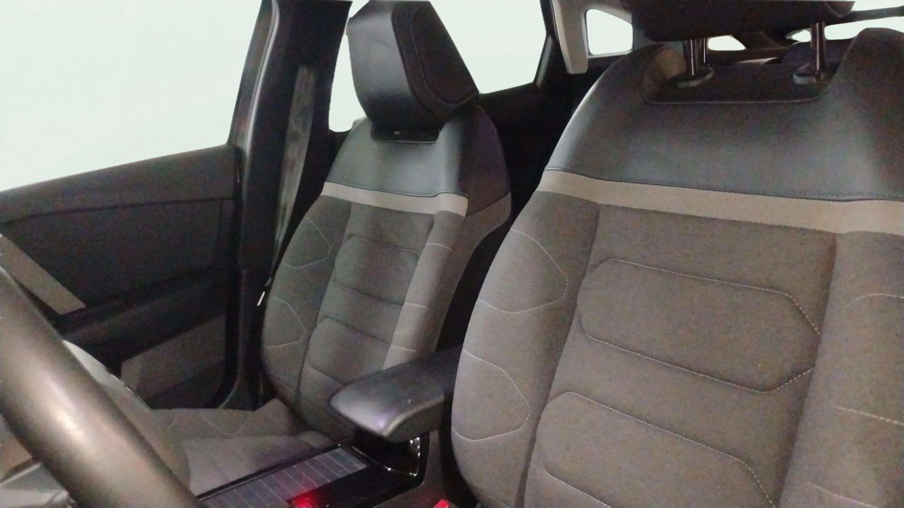 Citroën C4 BlueHDi 130 EAT8 Feel Pack - foto 8